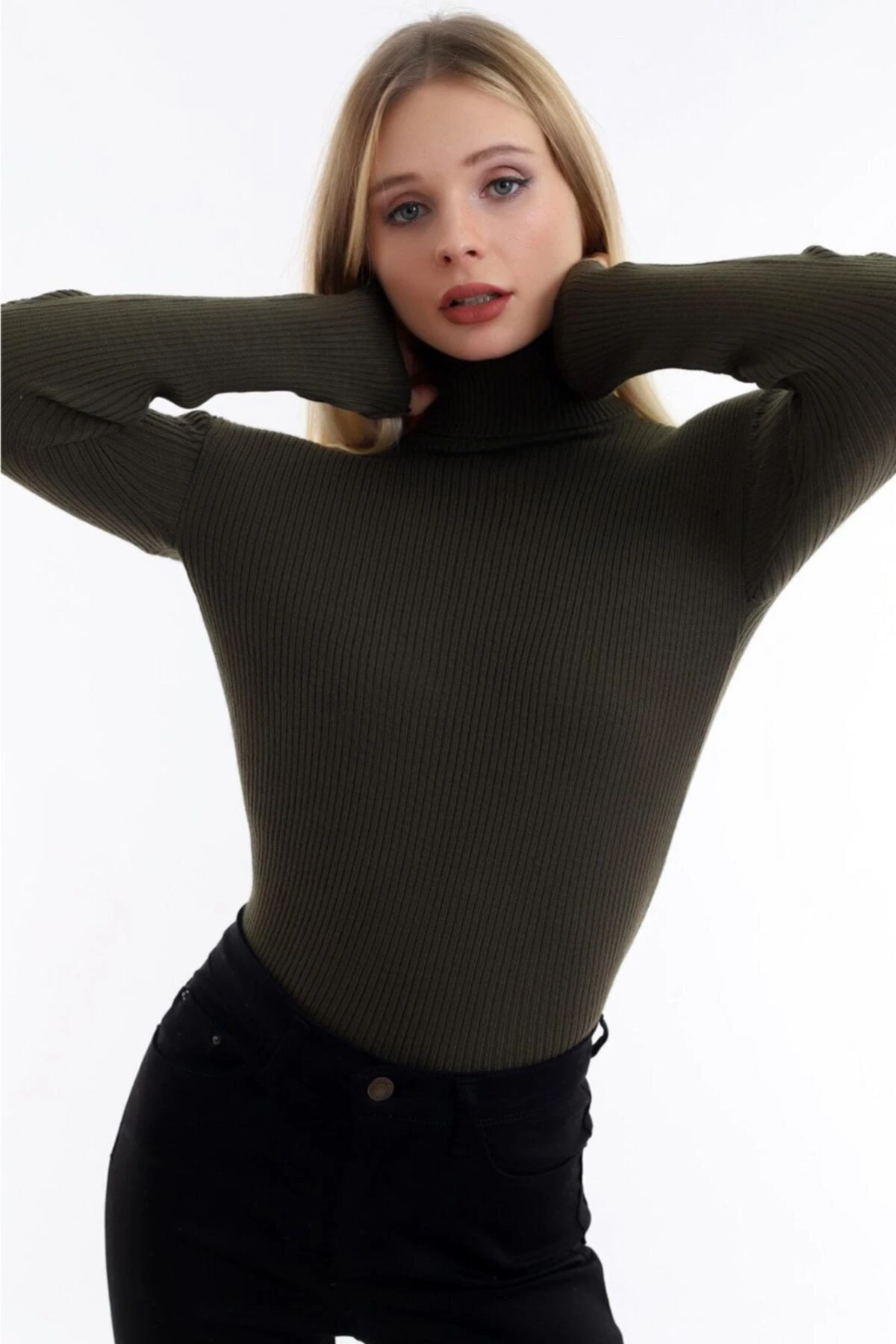 Haki Renk Boğazlı Triko Body