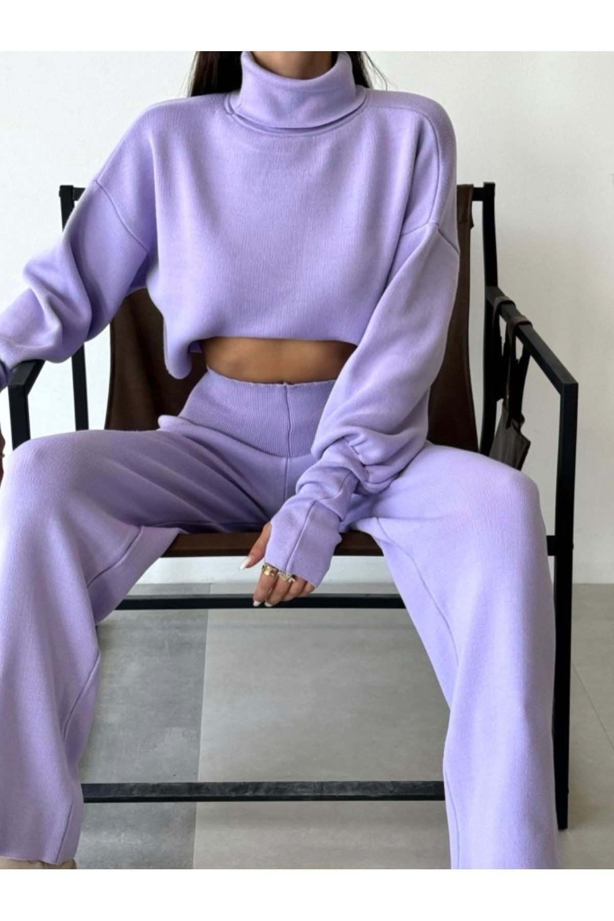 Lila Balıkçı Yaka Crop Parmak Geçirmeli Triko Pantolon Takım