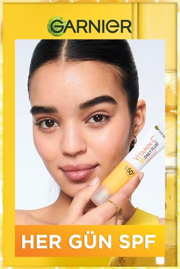 Garnier C Vitamini Parlak Günlük Güneş Koruyucu Fluid Yüz Kremi Görünmez Doku SPF50+ 40ML