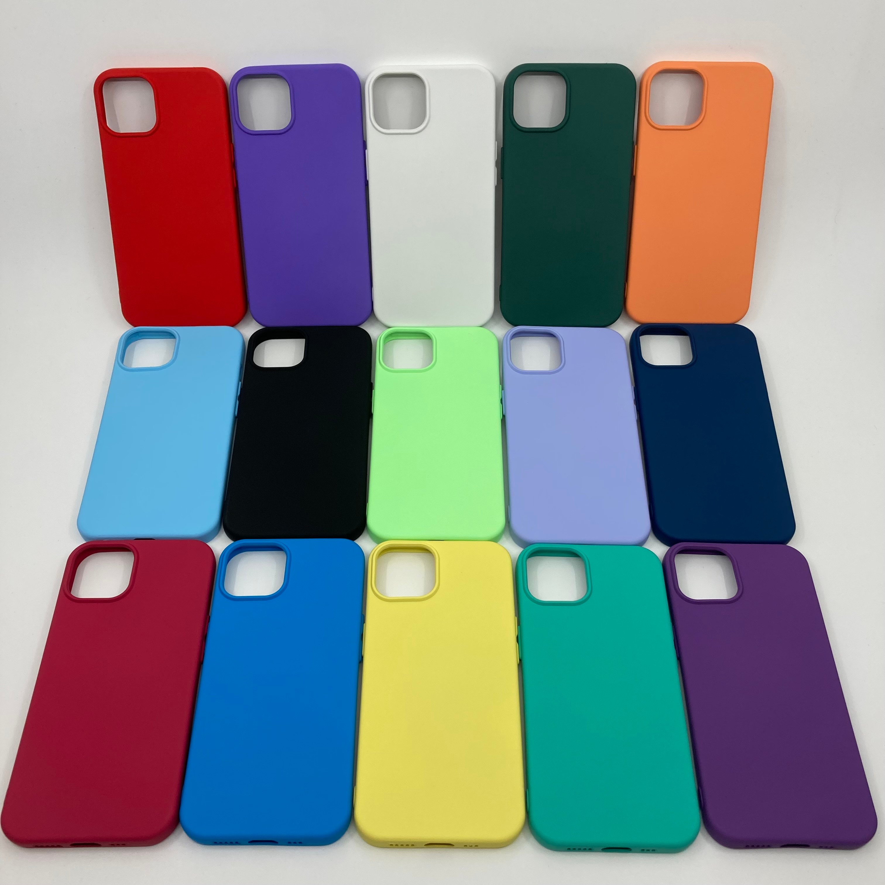 iPhone 13 İçi Kadife Pastel Renk Silikon Kılıf