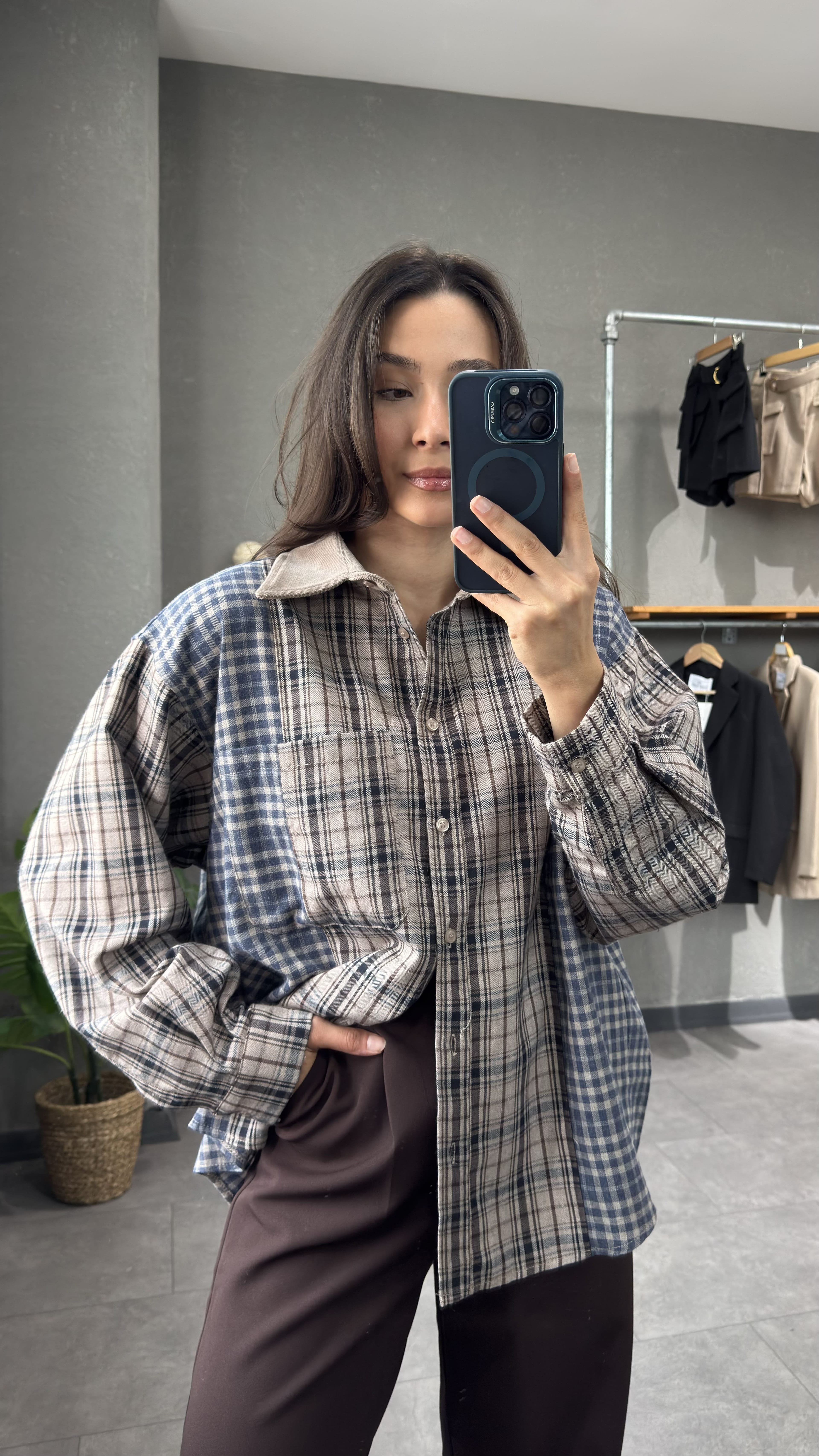 Kadife Yaka Oversize Ekose Gömlek