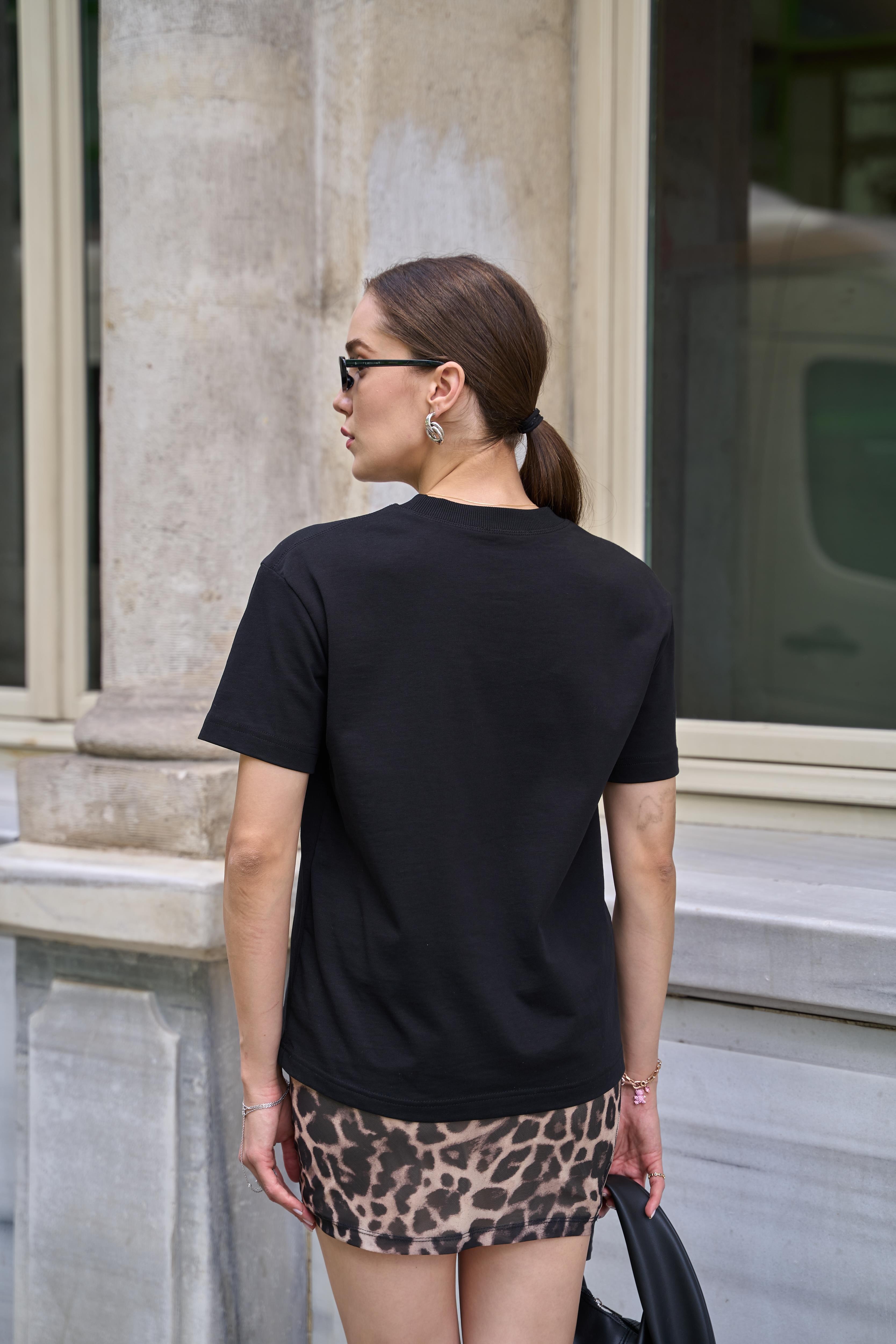 Bisiklet Yaka Oversize Siyah Kadın T-shirt