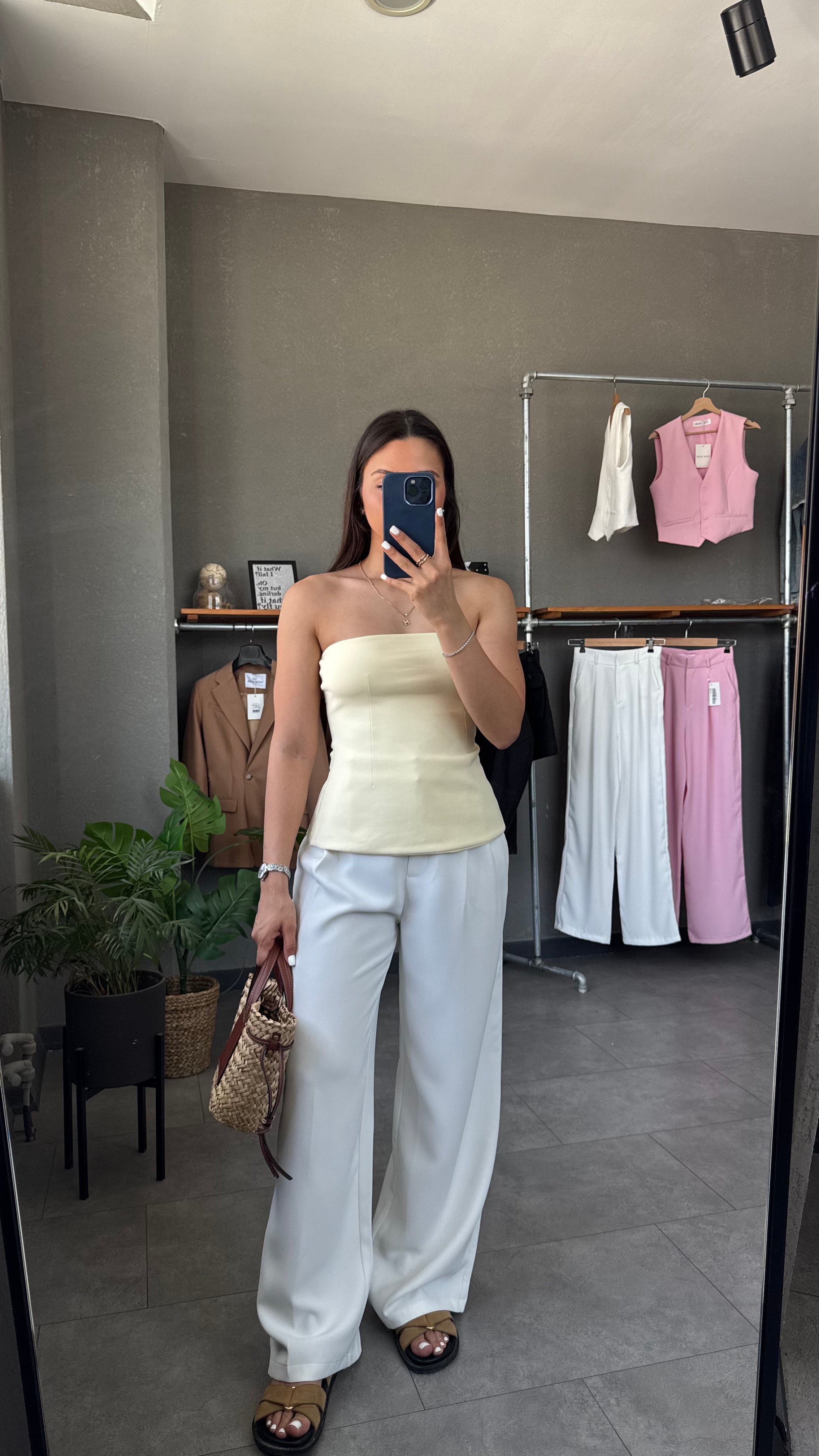 Straplez Peplum Bluz