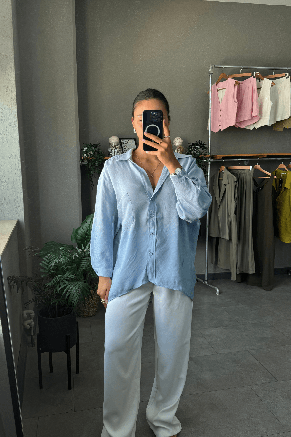 Düşük Omuz Cepli Oversize Mavi Kadın Gömlek