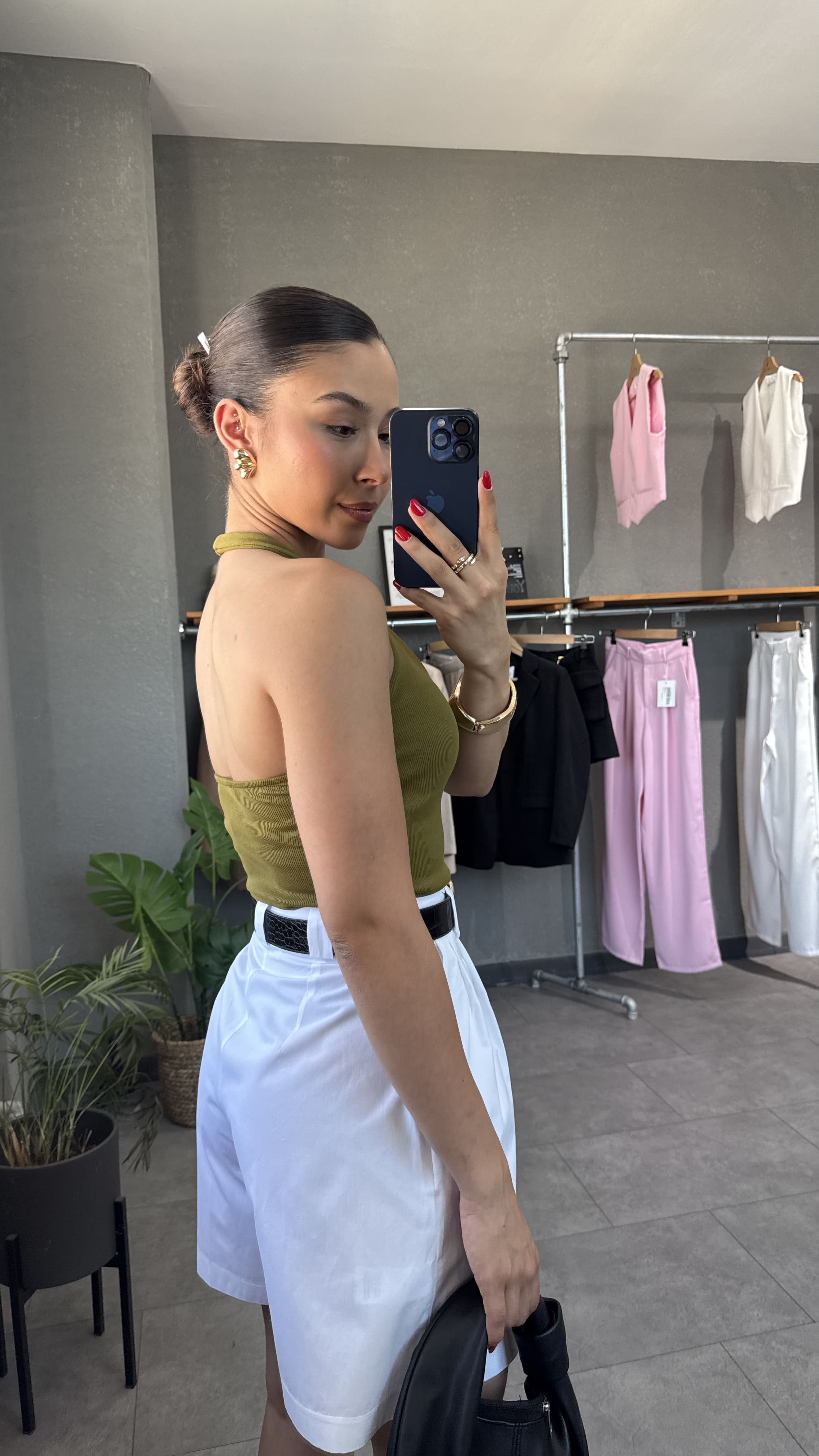 Halter Yaka Sırt Dekolteli Fitilli Bluz