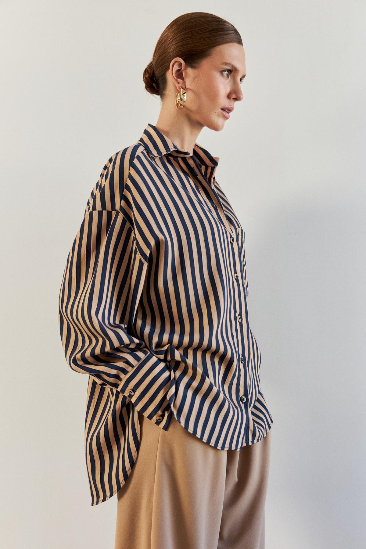 Oversize Lacivert Camel Çizgili Kadın Gömlek