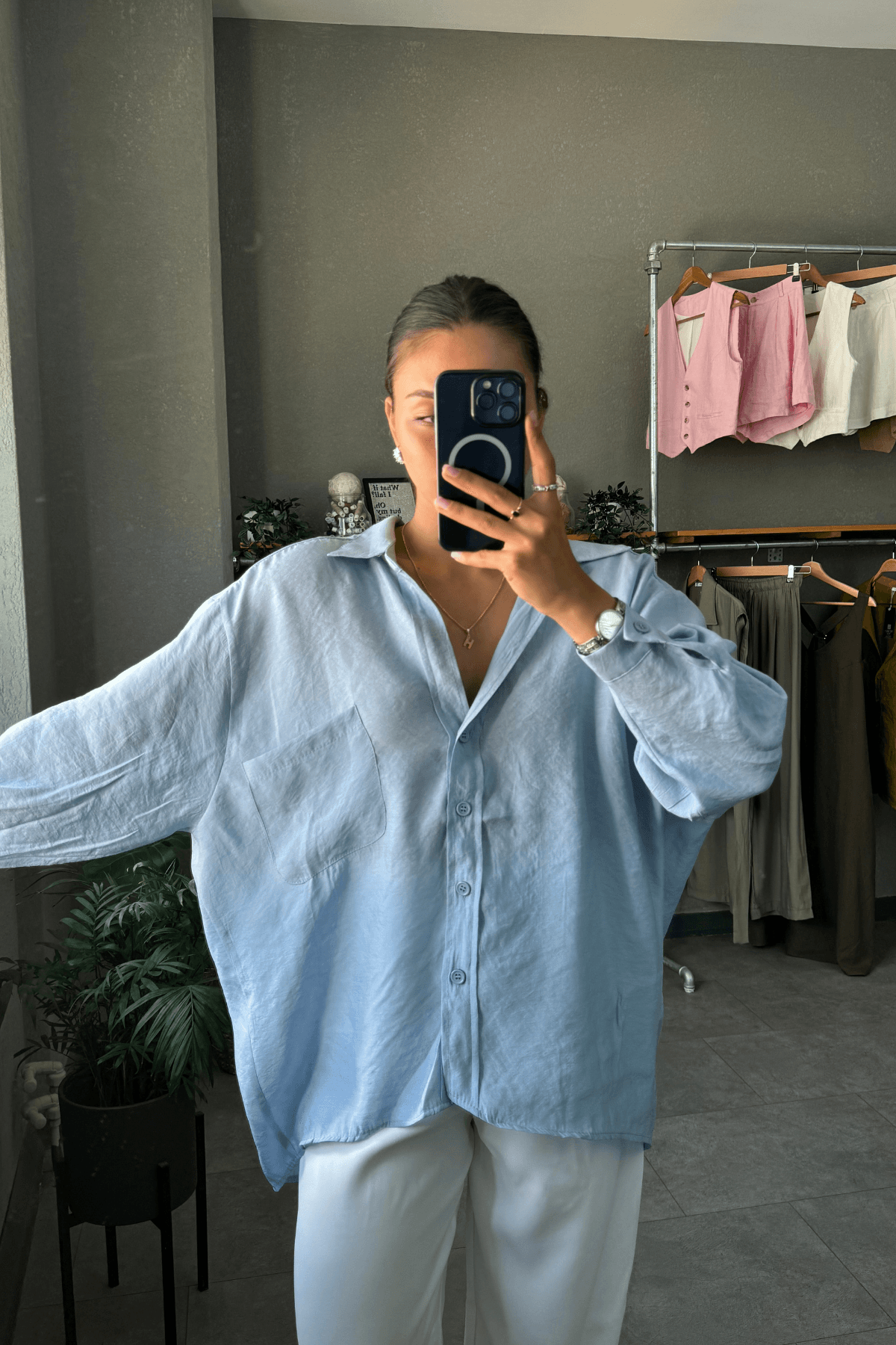 Düşük Omuz Cepli Oversize Mavi Kadın Gömlek