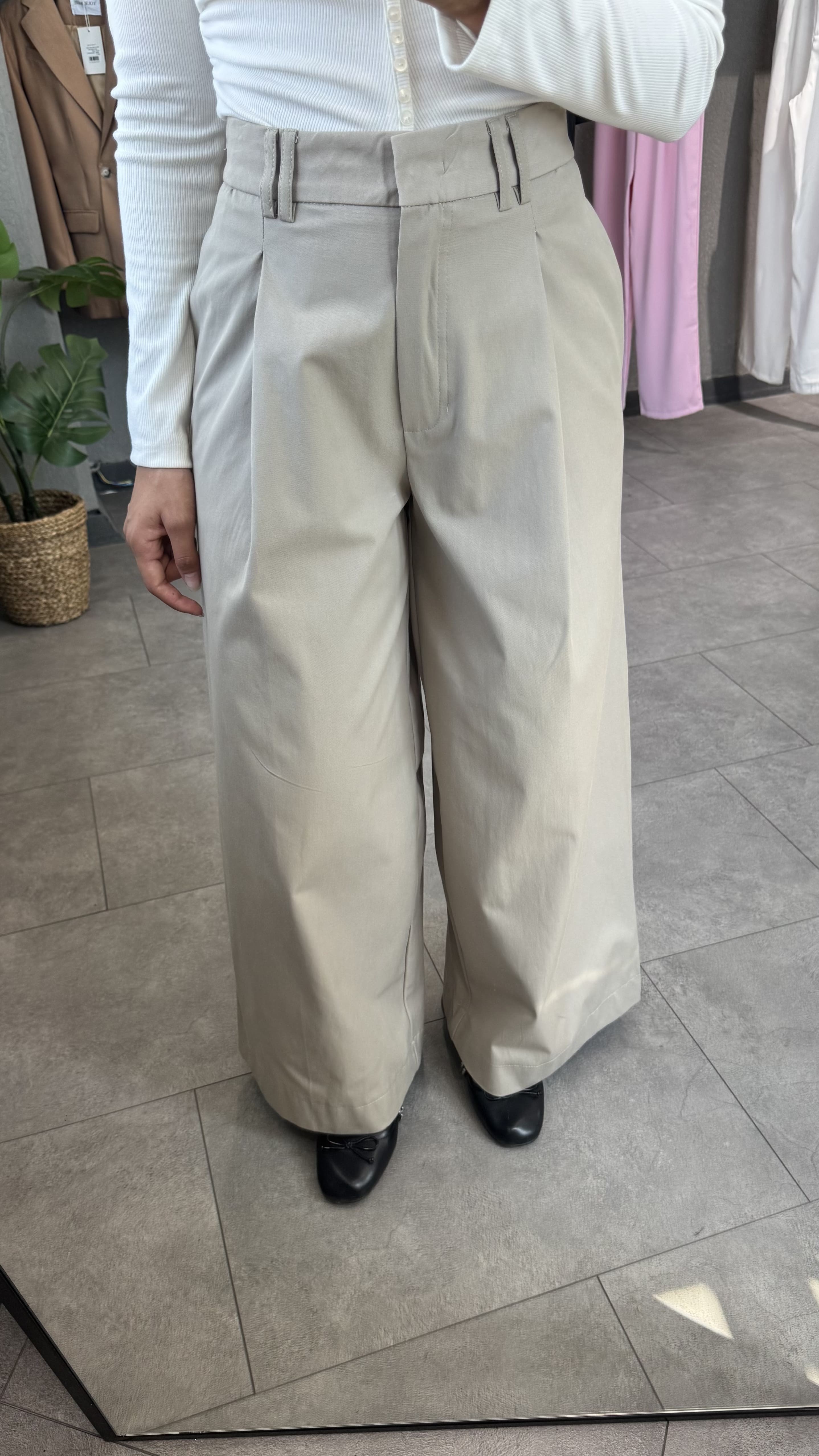 Yüksek Bel Pileli Geniş Paça Pantolon