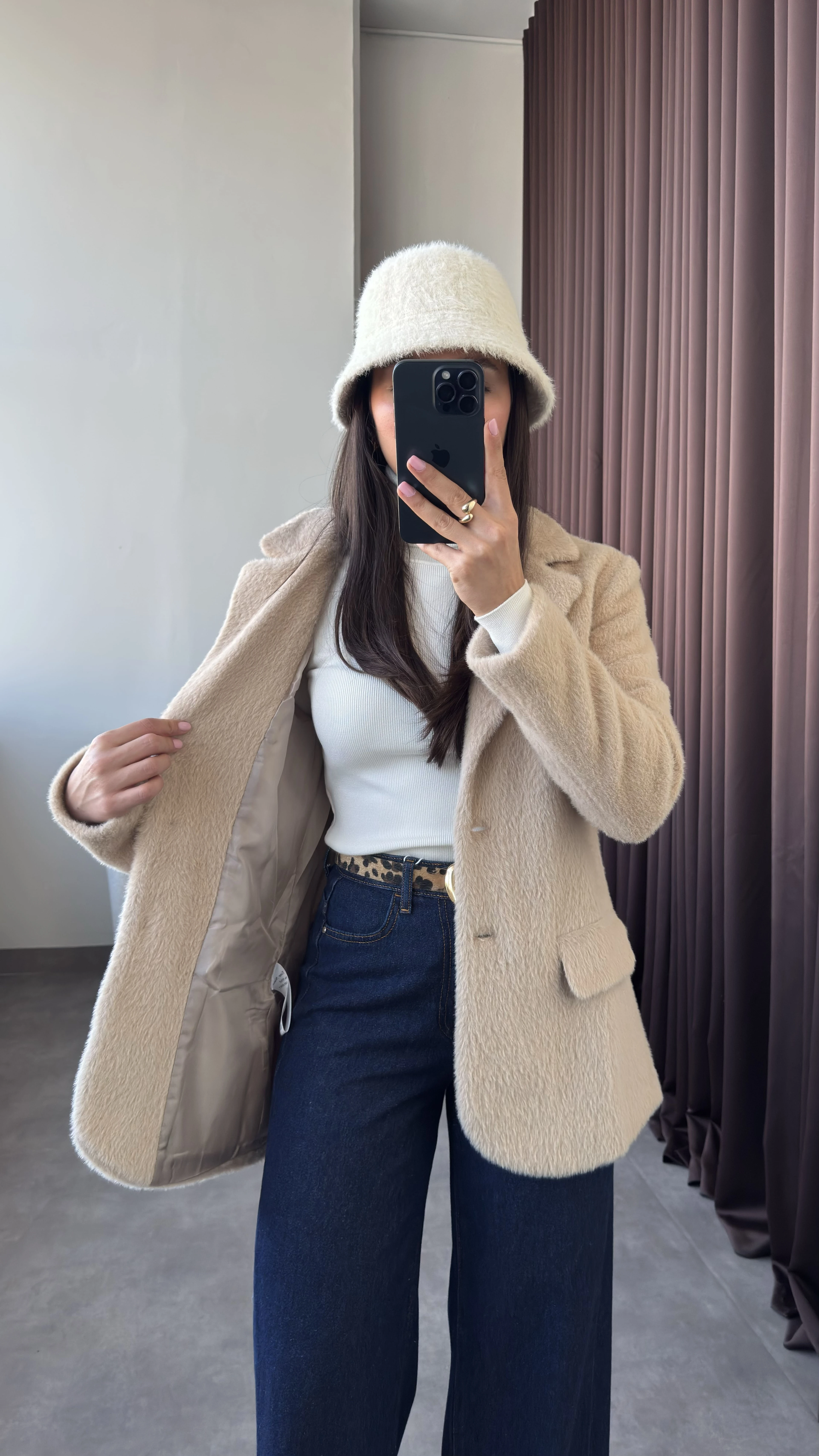 Kruvaze Yaka Tüylü Bej Kadın Blazer Ceket