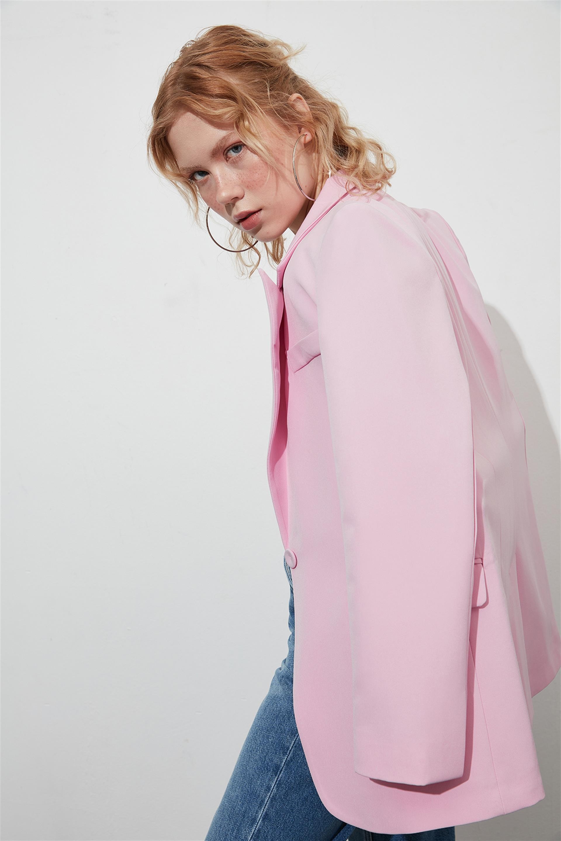 Oversize Vatkalı Pembe Blazer Ceket