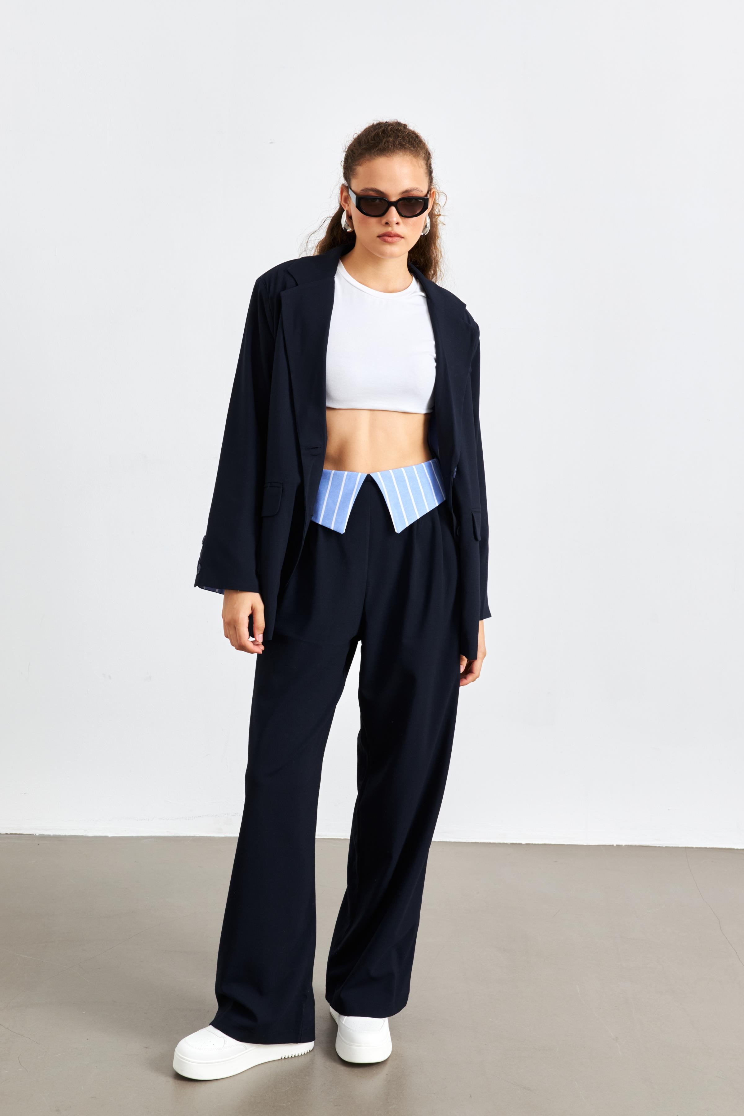 Oversize Astarı Çizgili Sırt Detaylı Lacivert Kadın Blazer Ceket