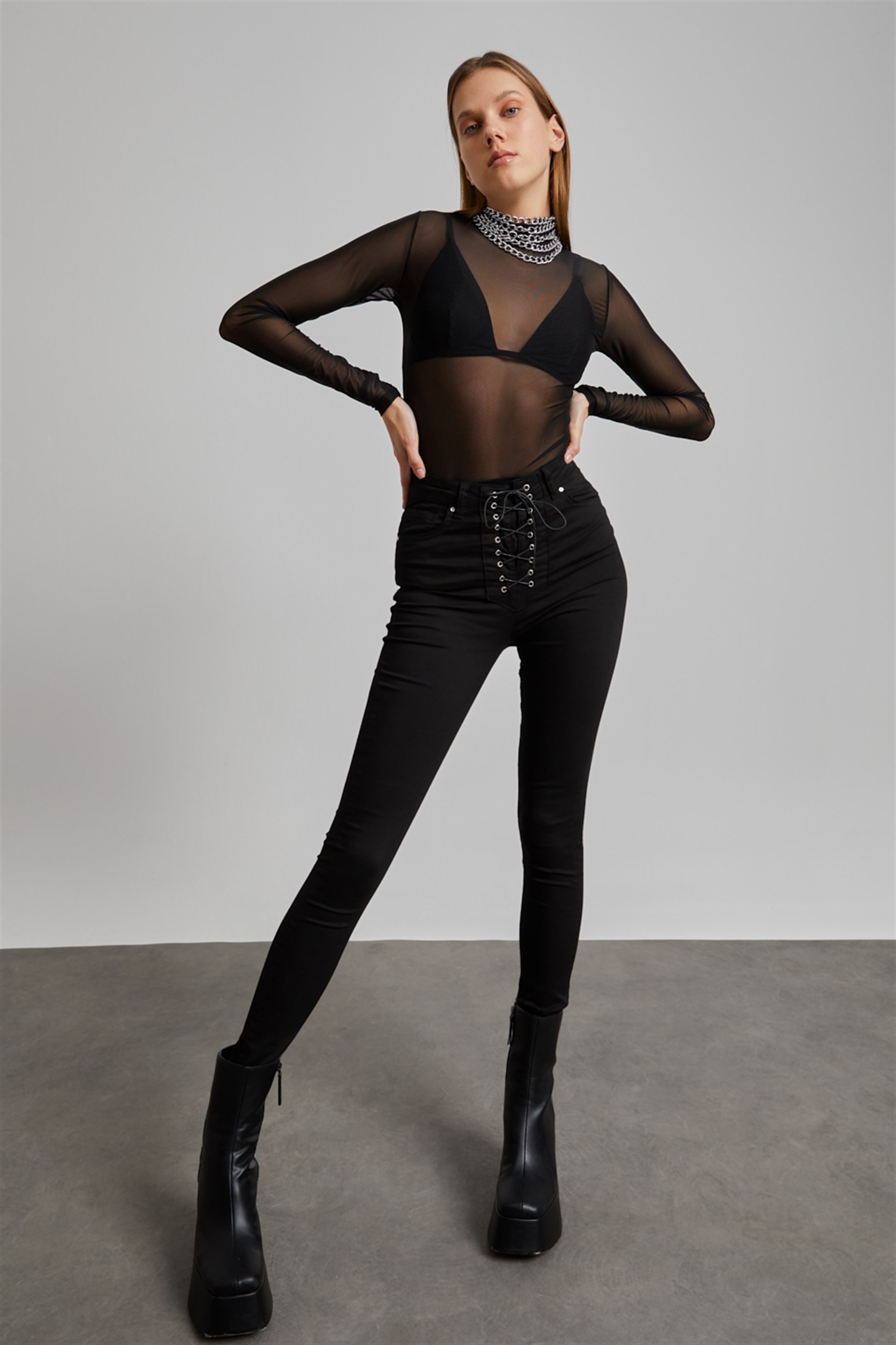 Kadın Kuş Gözü Detaylı Yüksek Bel Siyah Skinny Jean