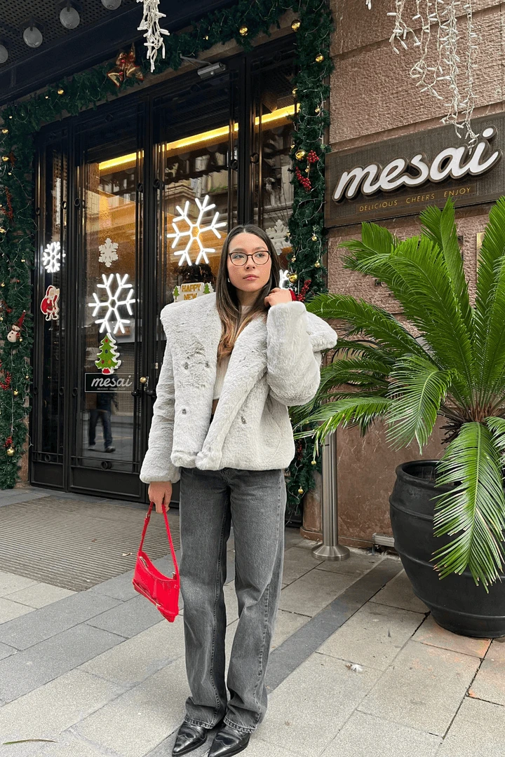 İçi Astarlı Gri Kadın Kürk