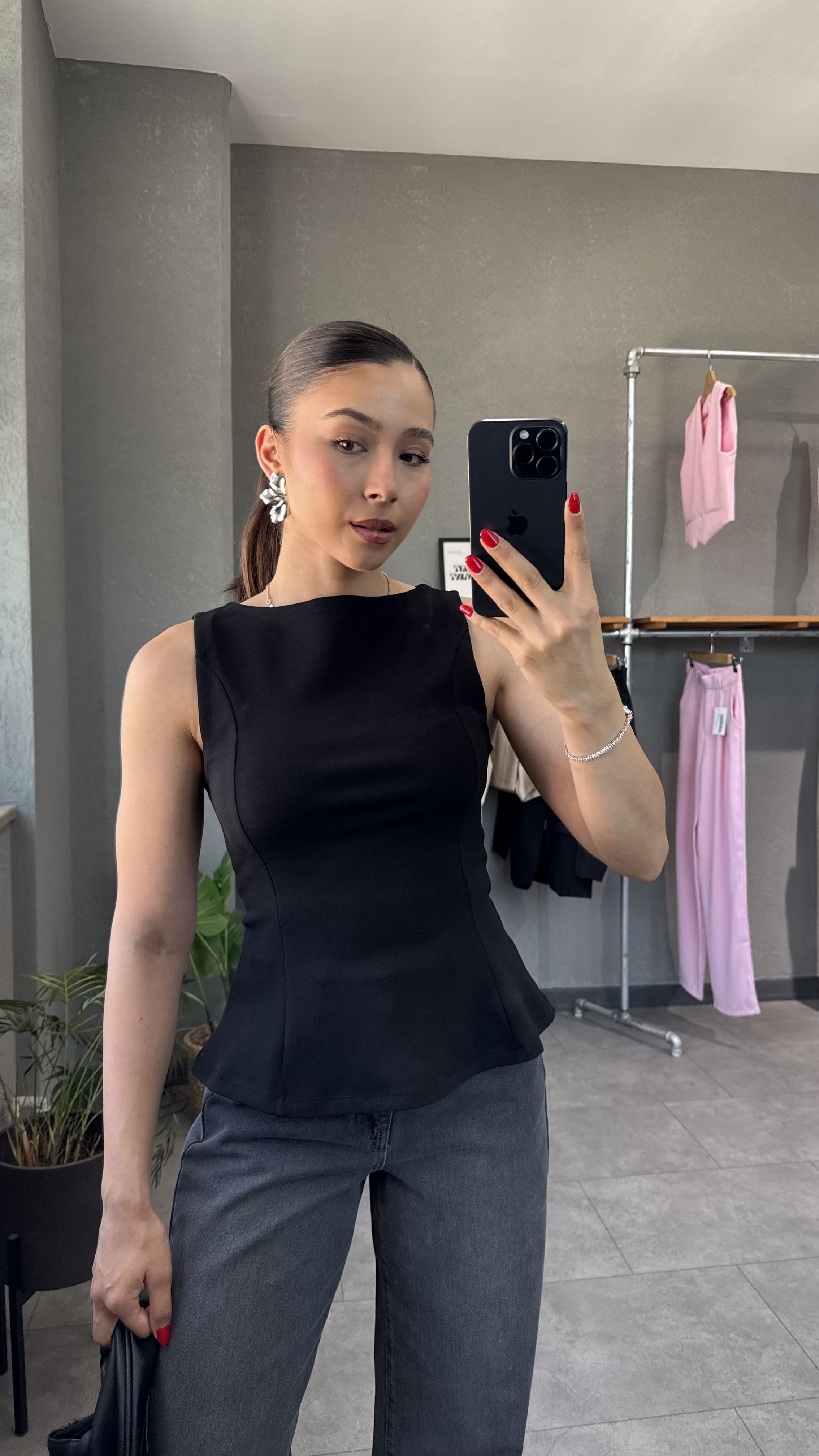 Kayık Yaka Peplum Bluz