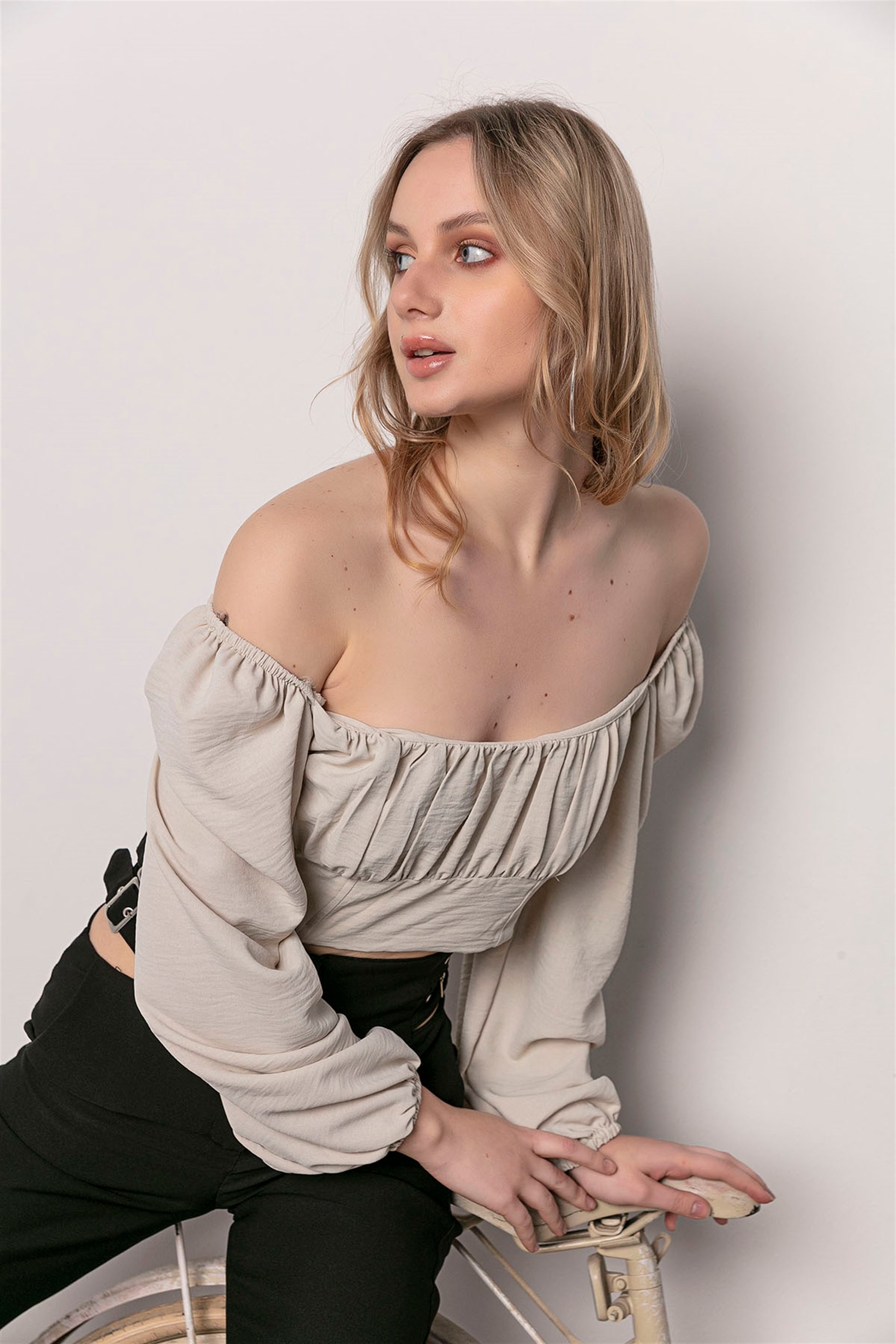 Drape Detaylı Büstiyer Bej