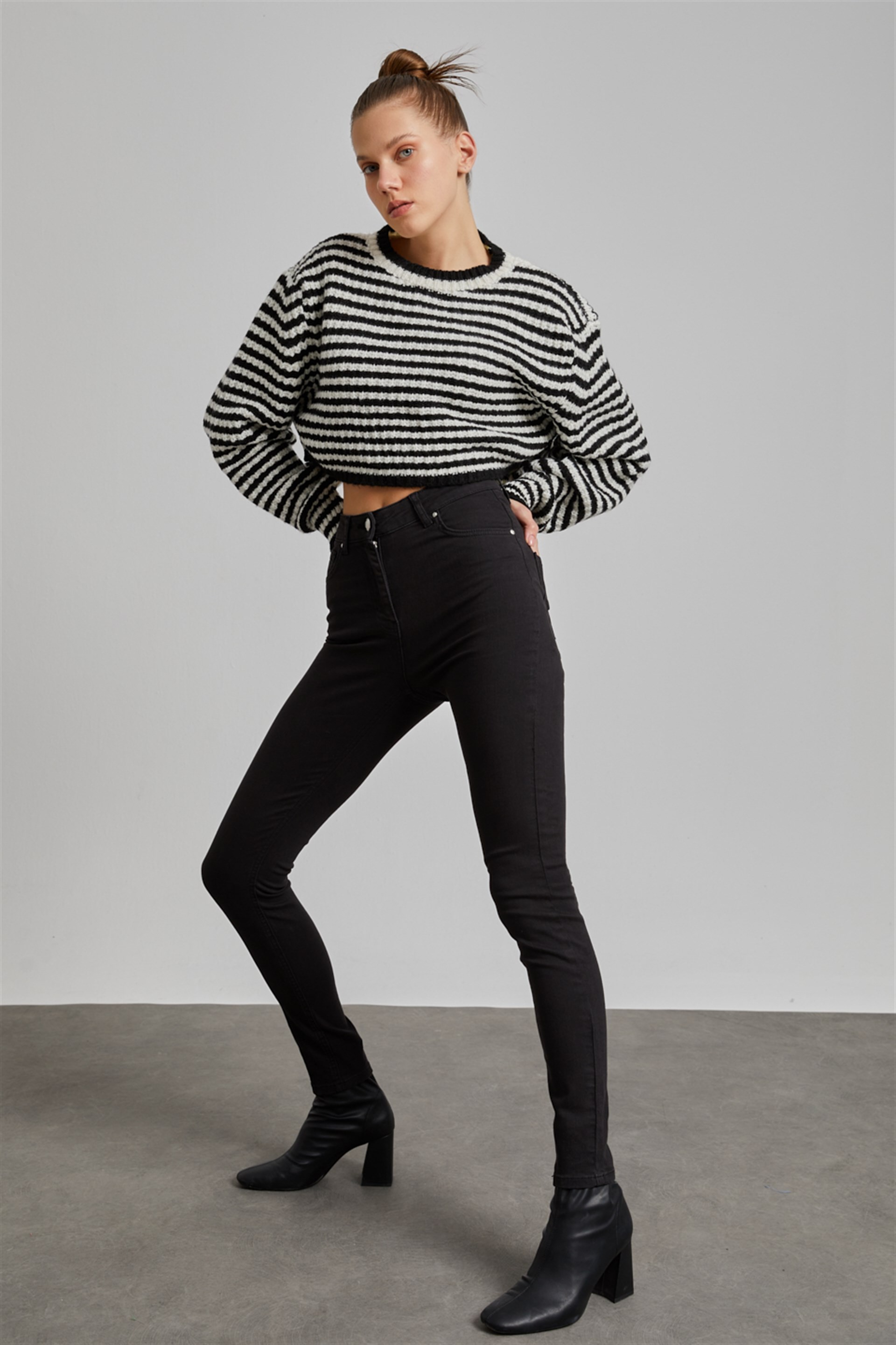 Yüksek Bel Siyah Skinny Jean