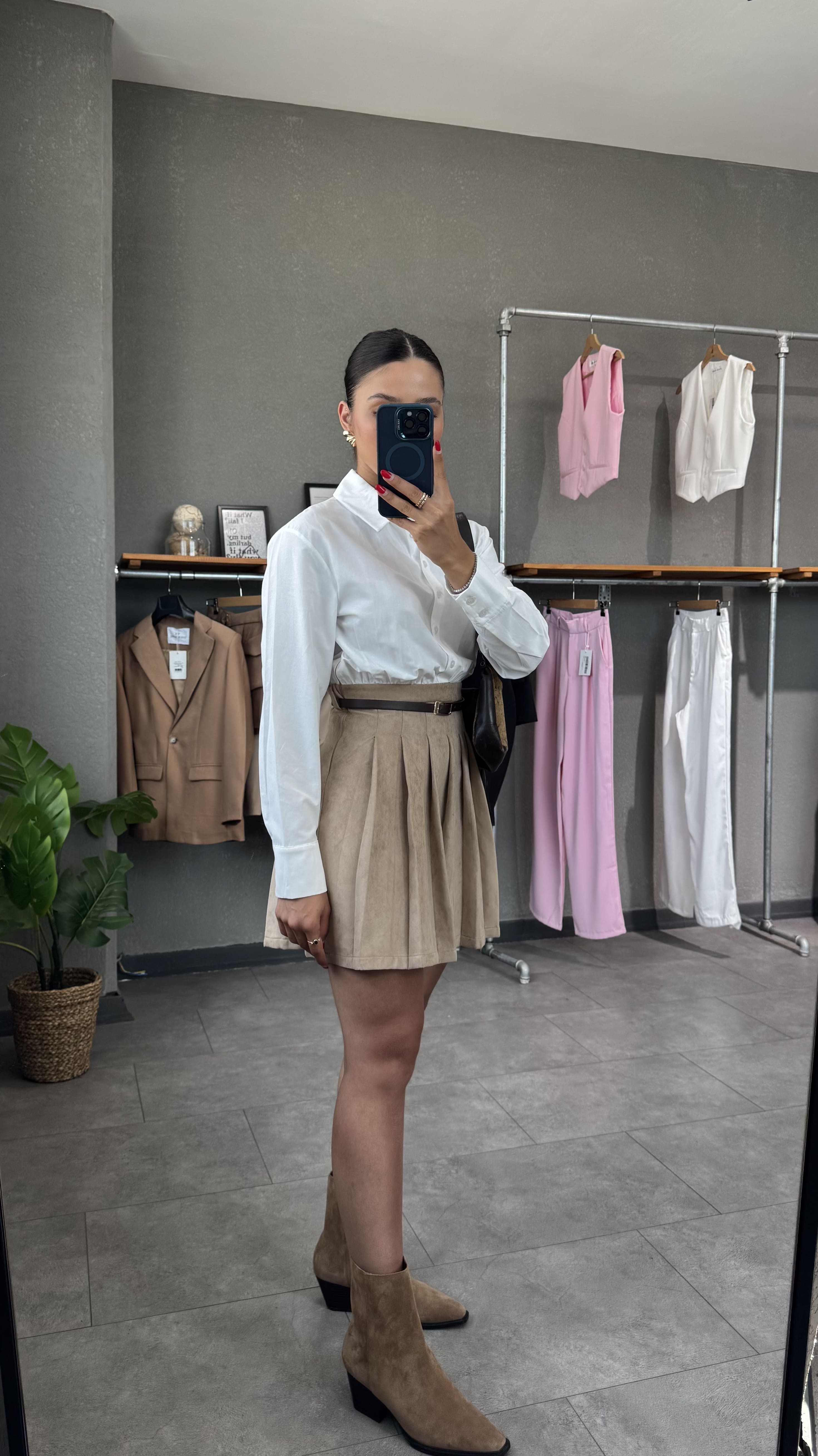 Süet Kemer Detaylı Gömlek Elbise