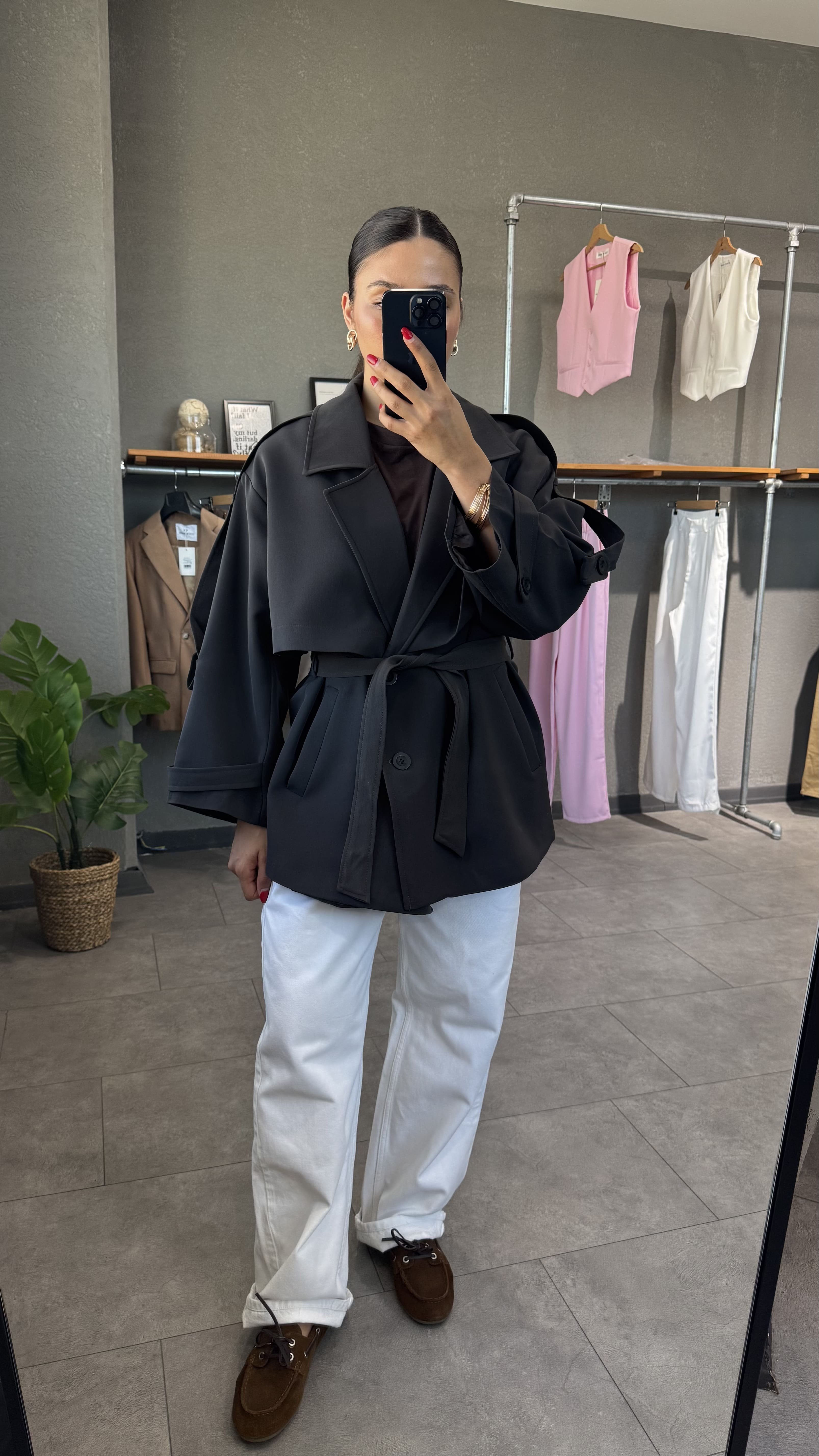 Oversize Kuşaklı Kısa Trençkot