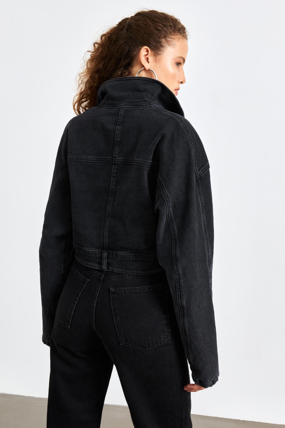 Nakış Detaylı Crop Denim Kadın Ceket