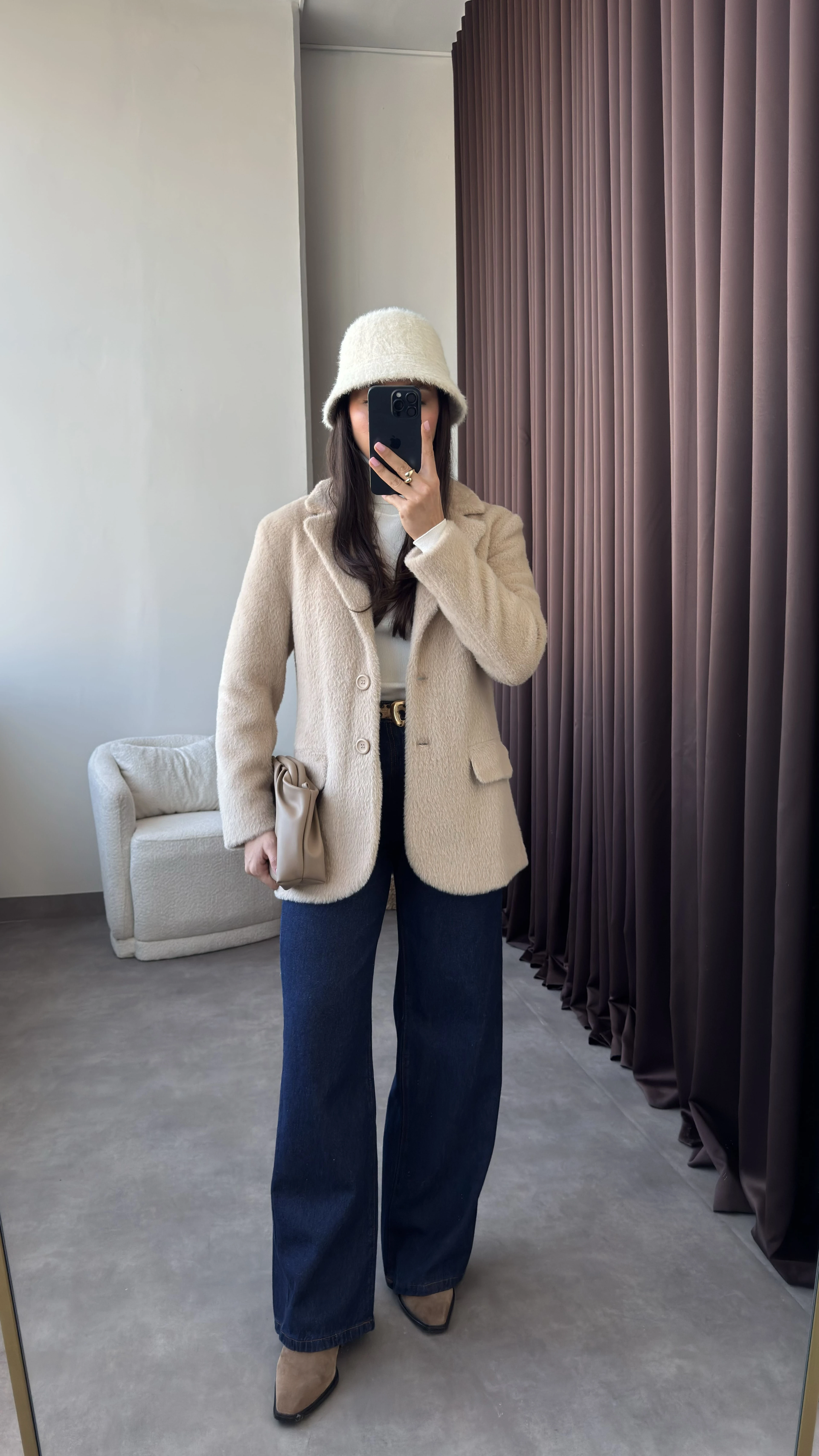 Kruvaze Yaka Tüylü Bej Kadın Blazer Ceket