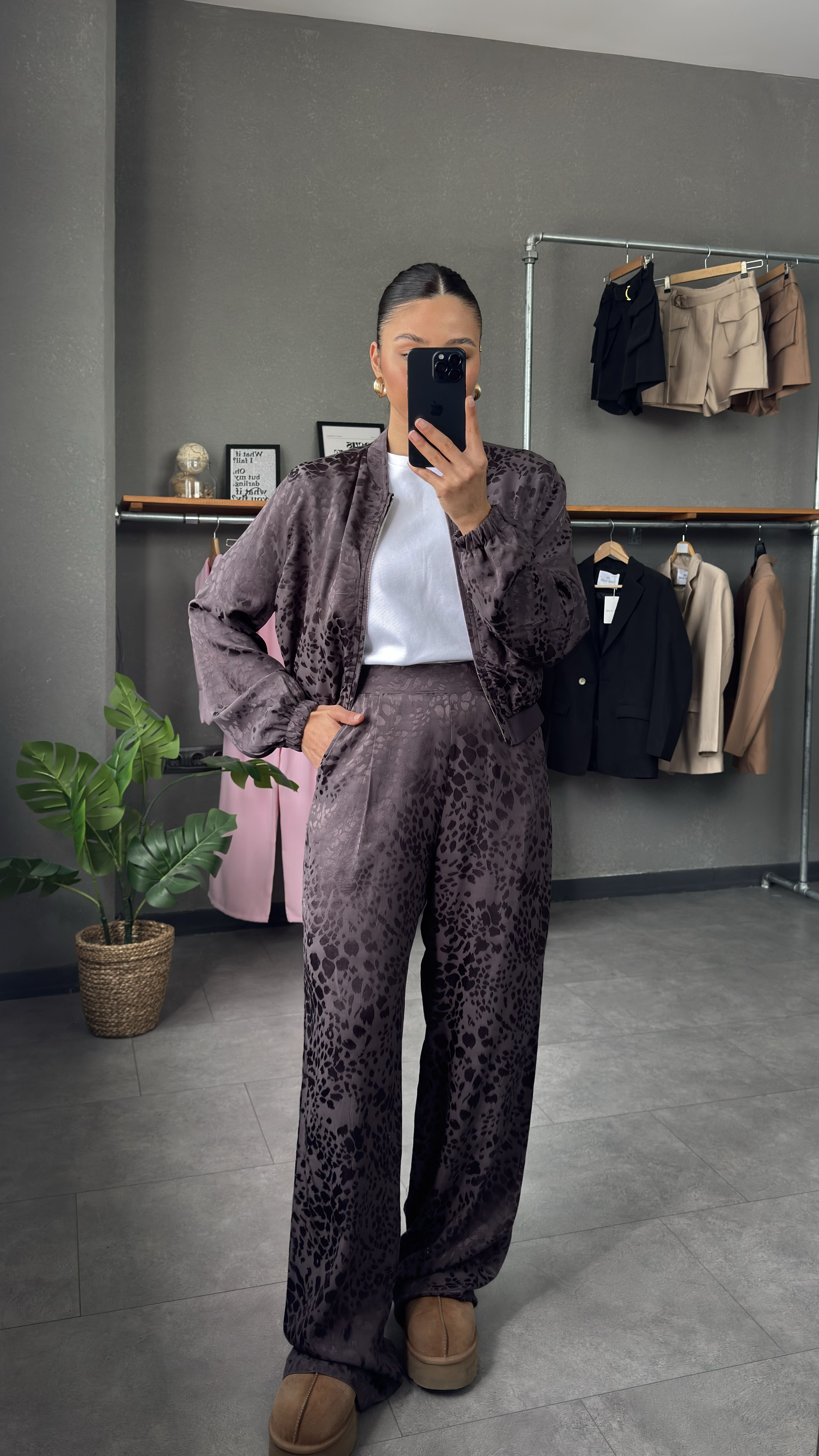 Leopar Desenli Saten Bomber Ceket Pantolon Takım