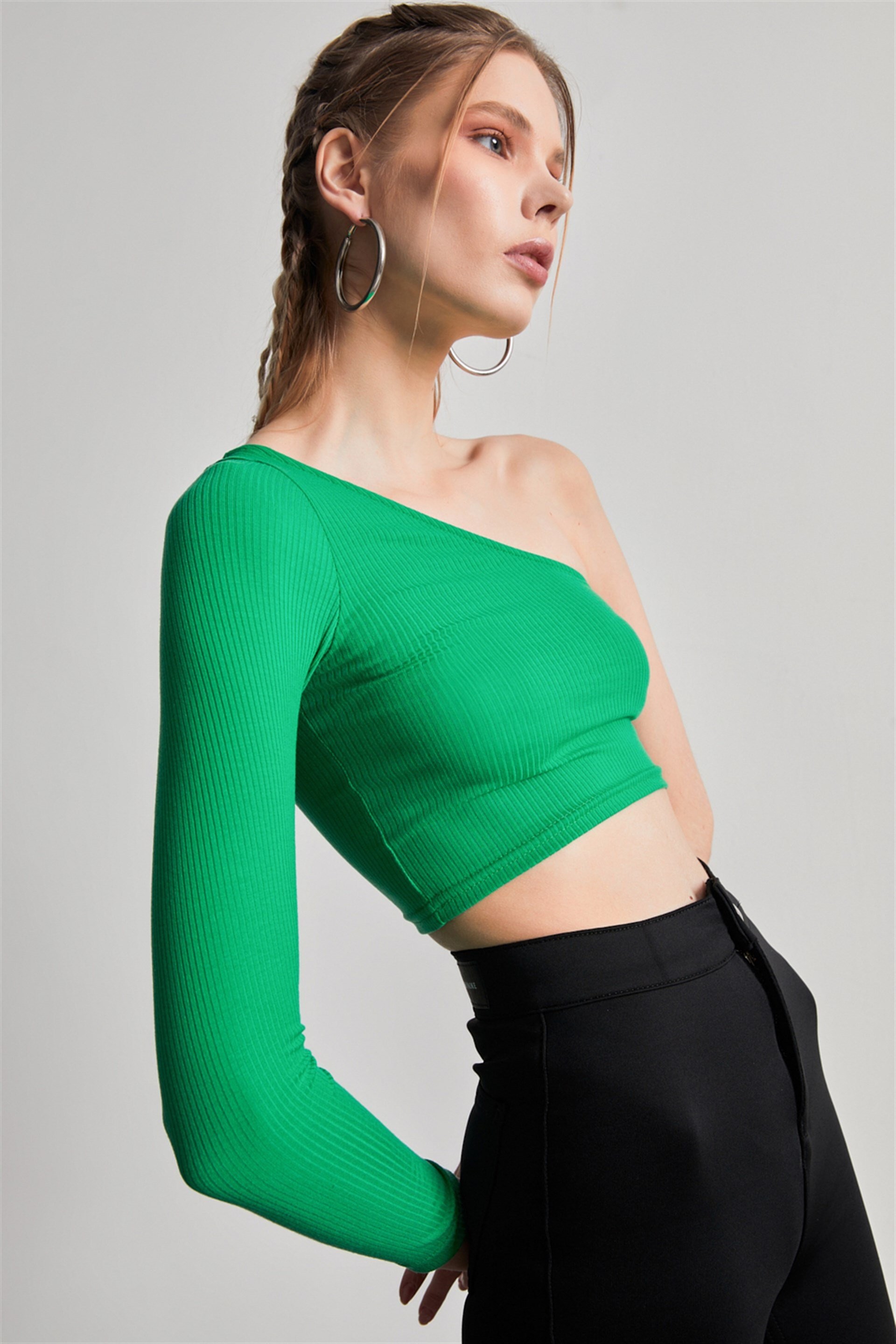 Kayık Yaka Tek Kollu Body