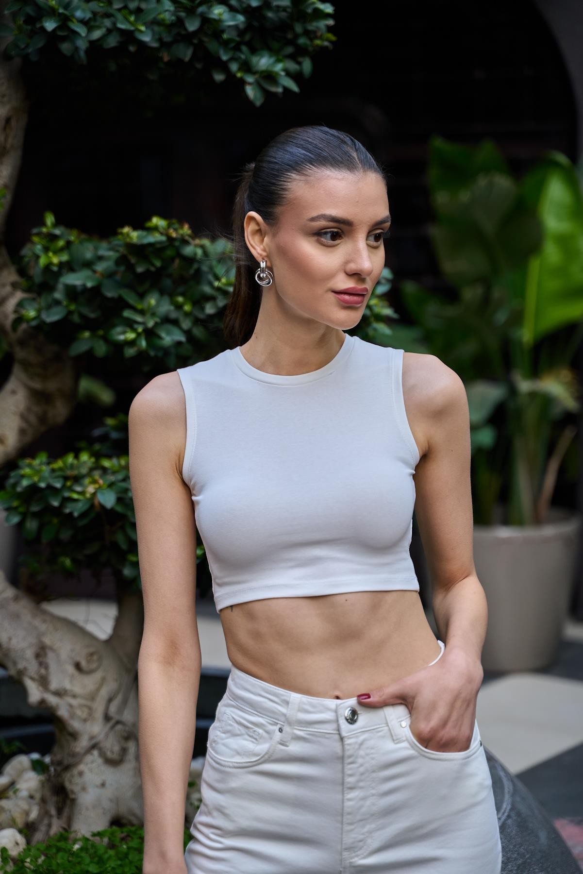 Bisiklet Yaka Sıfır Ekru Kadın Crop Top