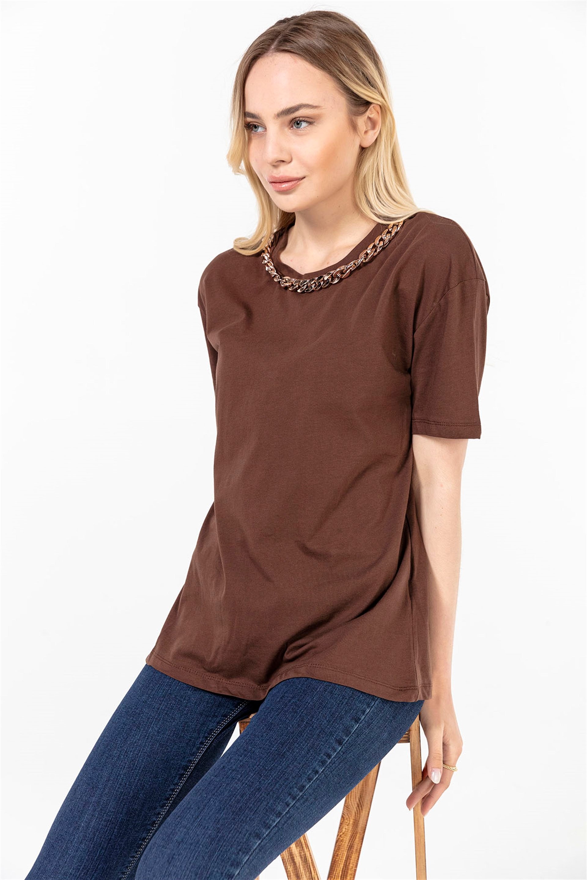 Kahverengi Zincir Detaylı T-shirt
