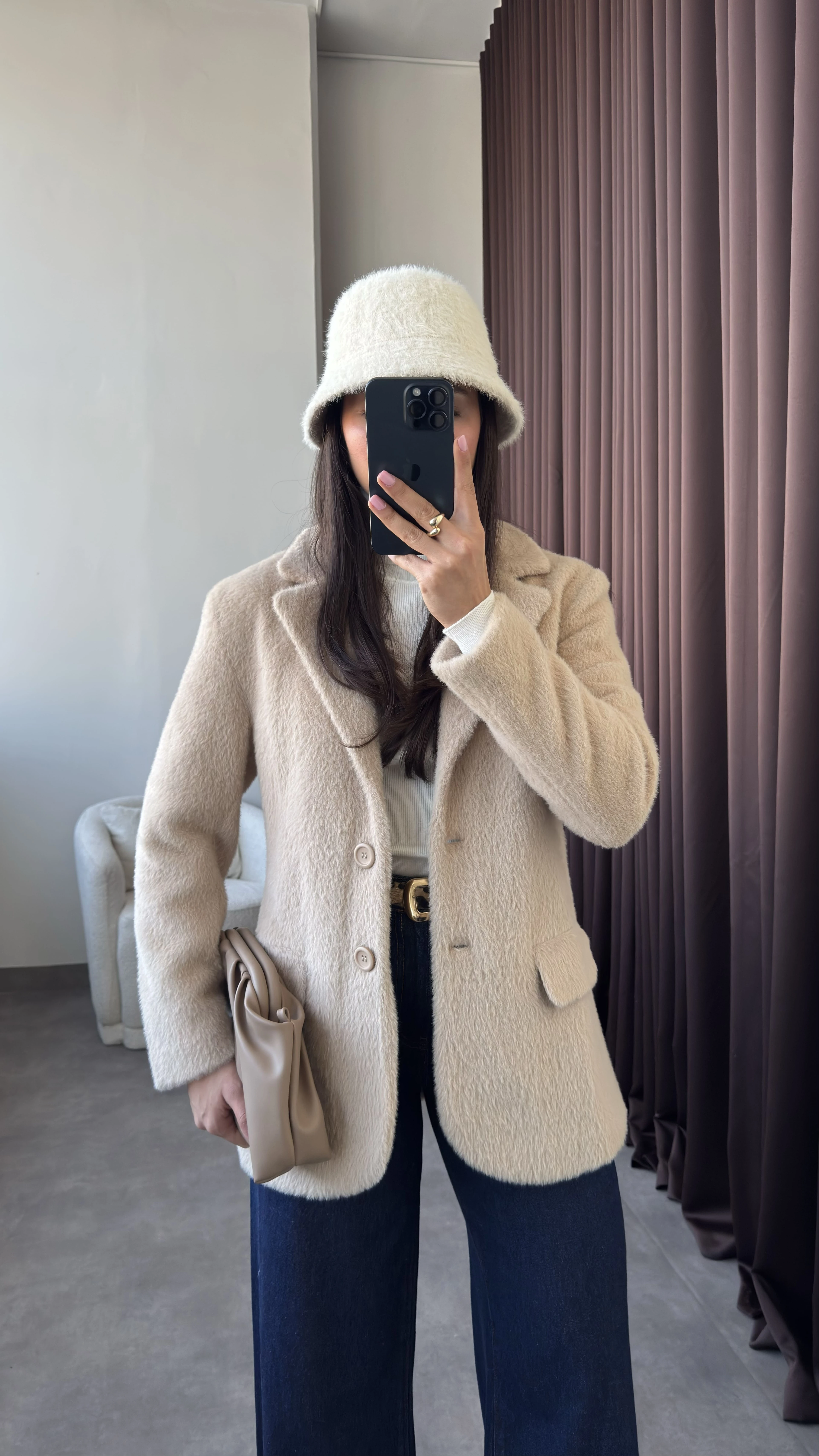 Kruvaze Yaka Tüylü Bej Kadın Blazer Ceket