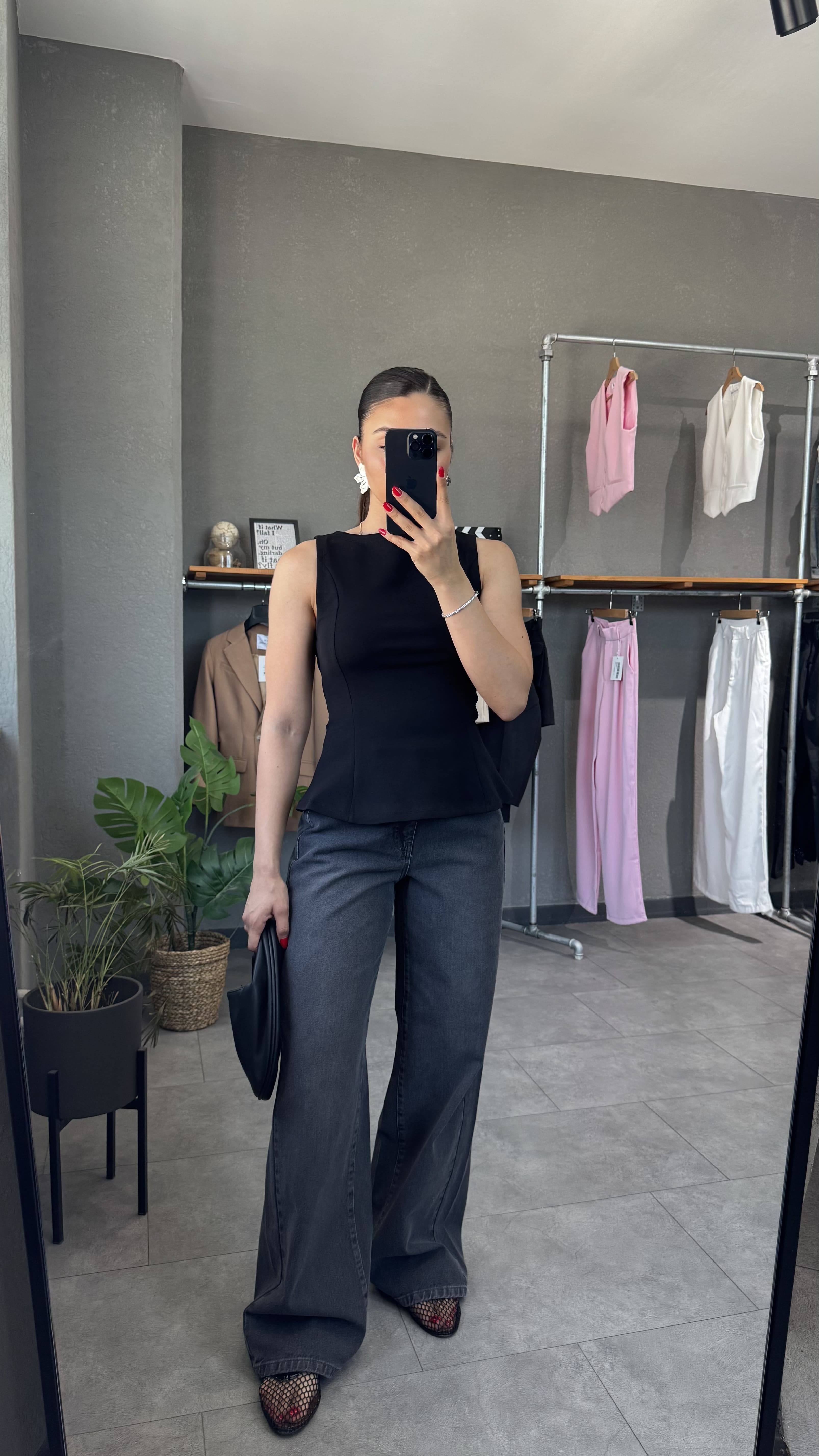 Kayık Yaka Peplum Bluz