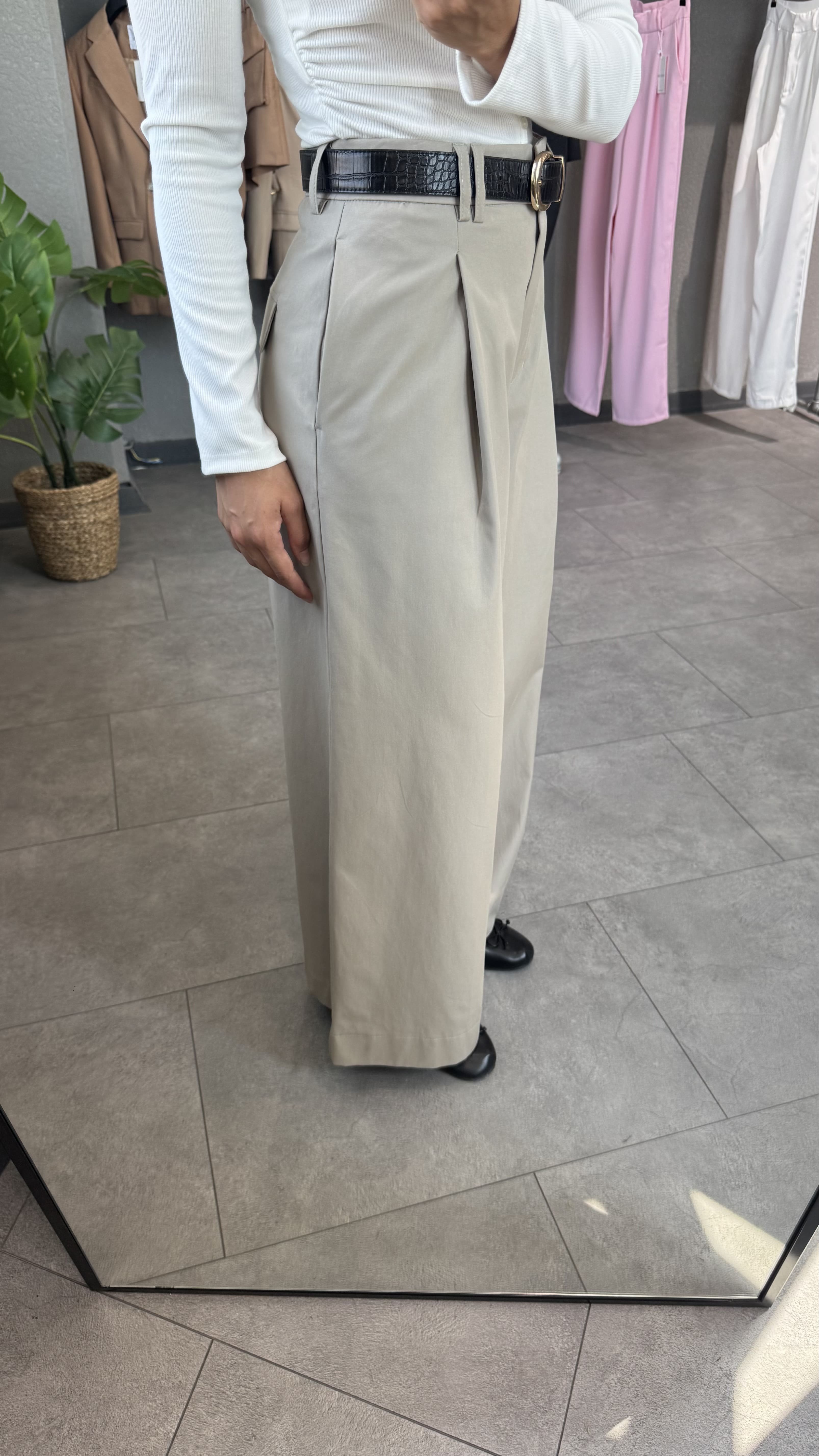 Yüksek Bel Pileli Geniş Paça Pantolon