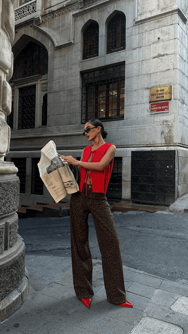 Yüksek Bel Leopar Desenli Kahve Straight Fit Kadın Jean