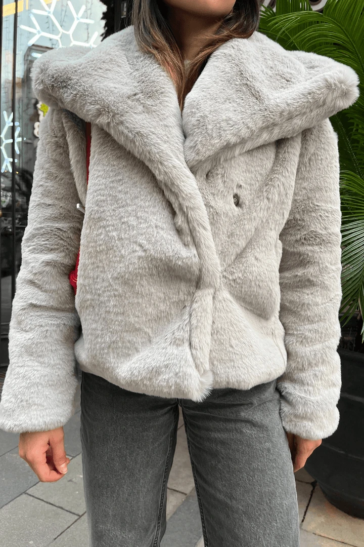 İçi Astarlı Gri Kadın Kürk