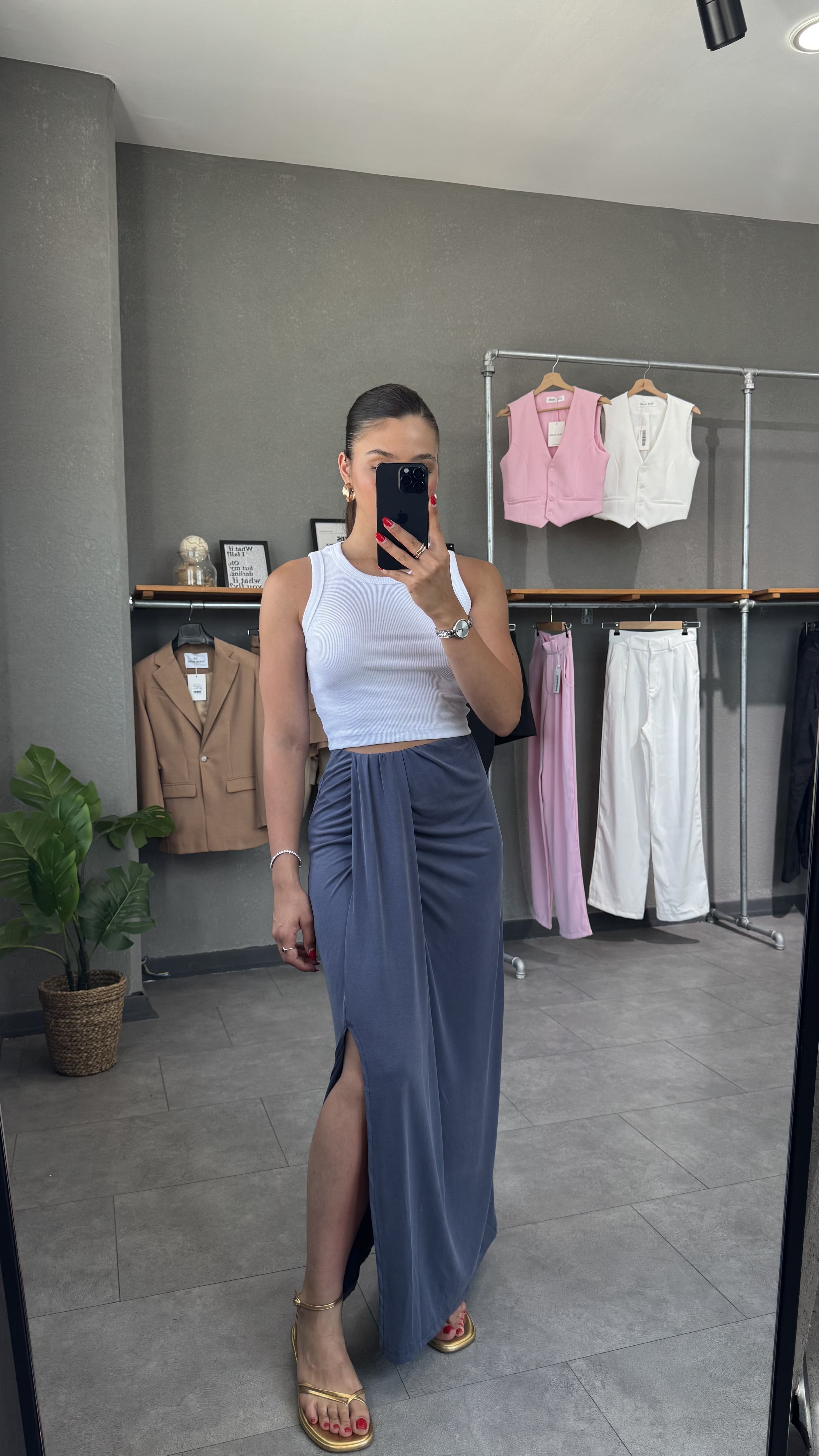Büzgülü Yırtmaçlı Modal Kumaş Etek