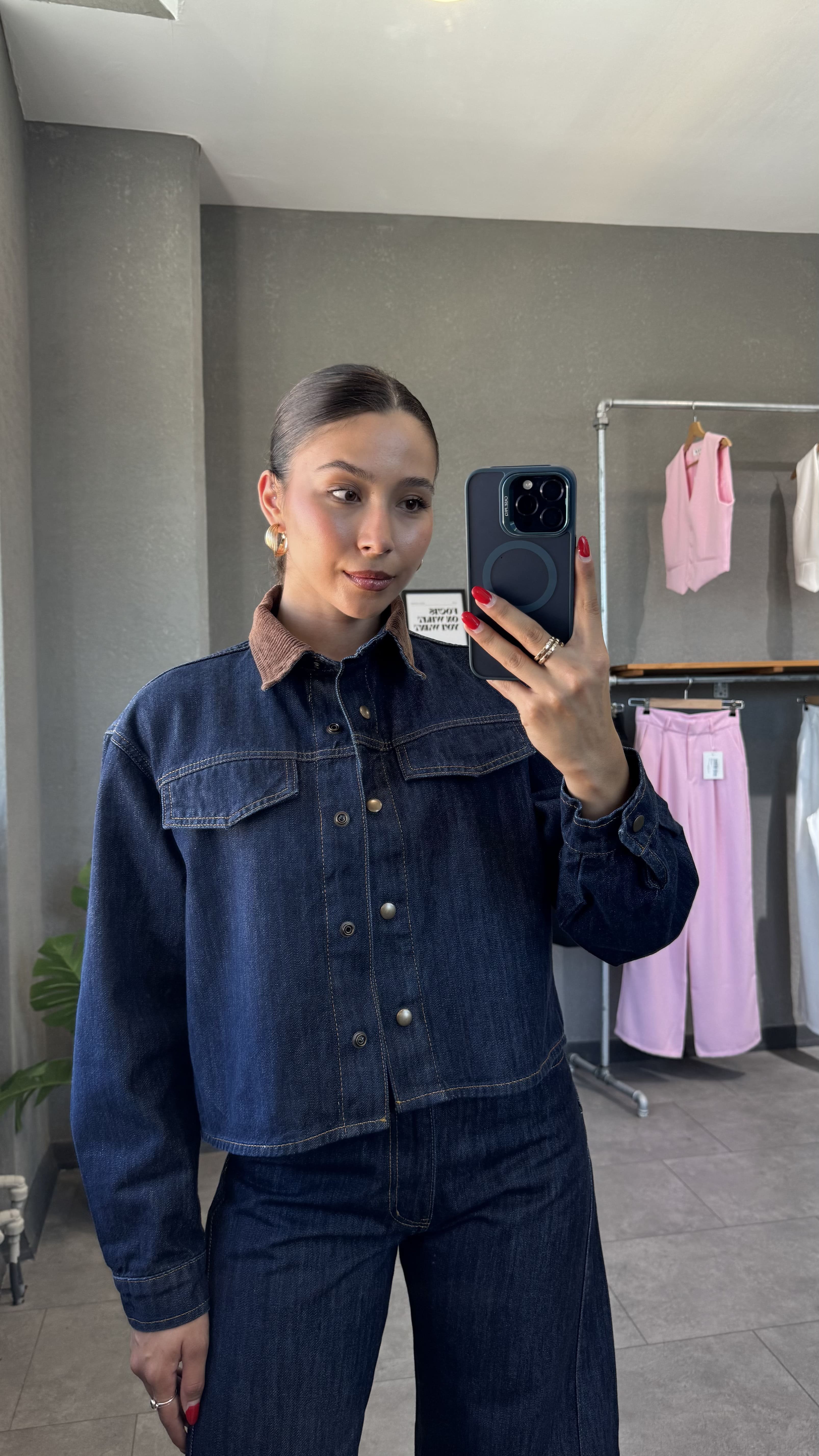 Kadife Yaka Cep görünümlü Denim Ceket