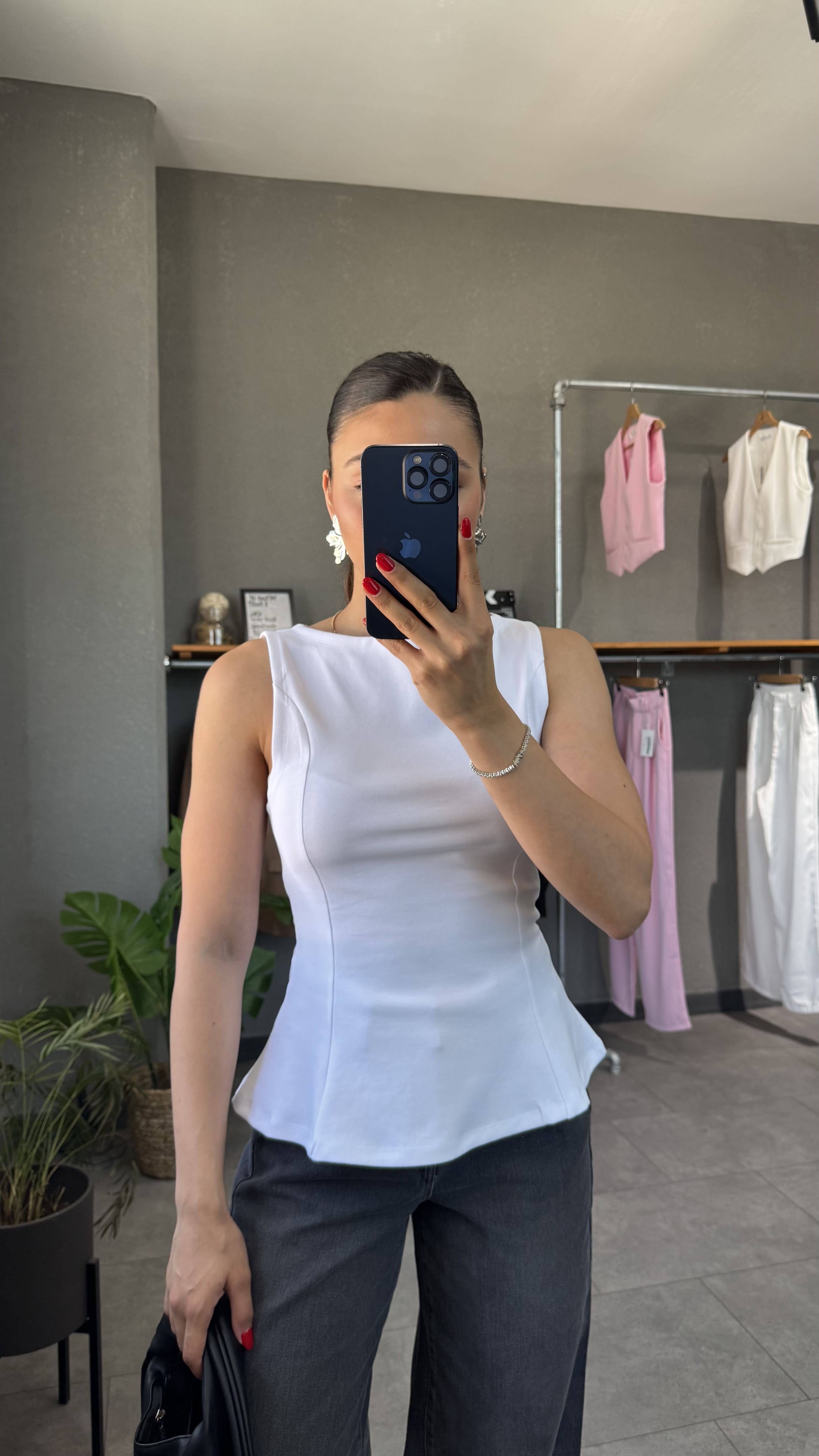 Kayık Yaka Peplum Bluz - Beyaz