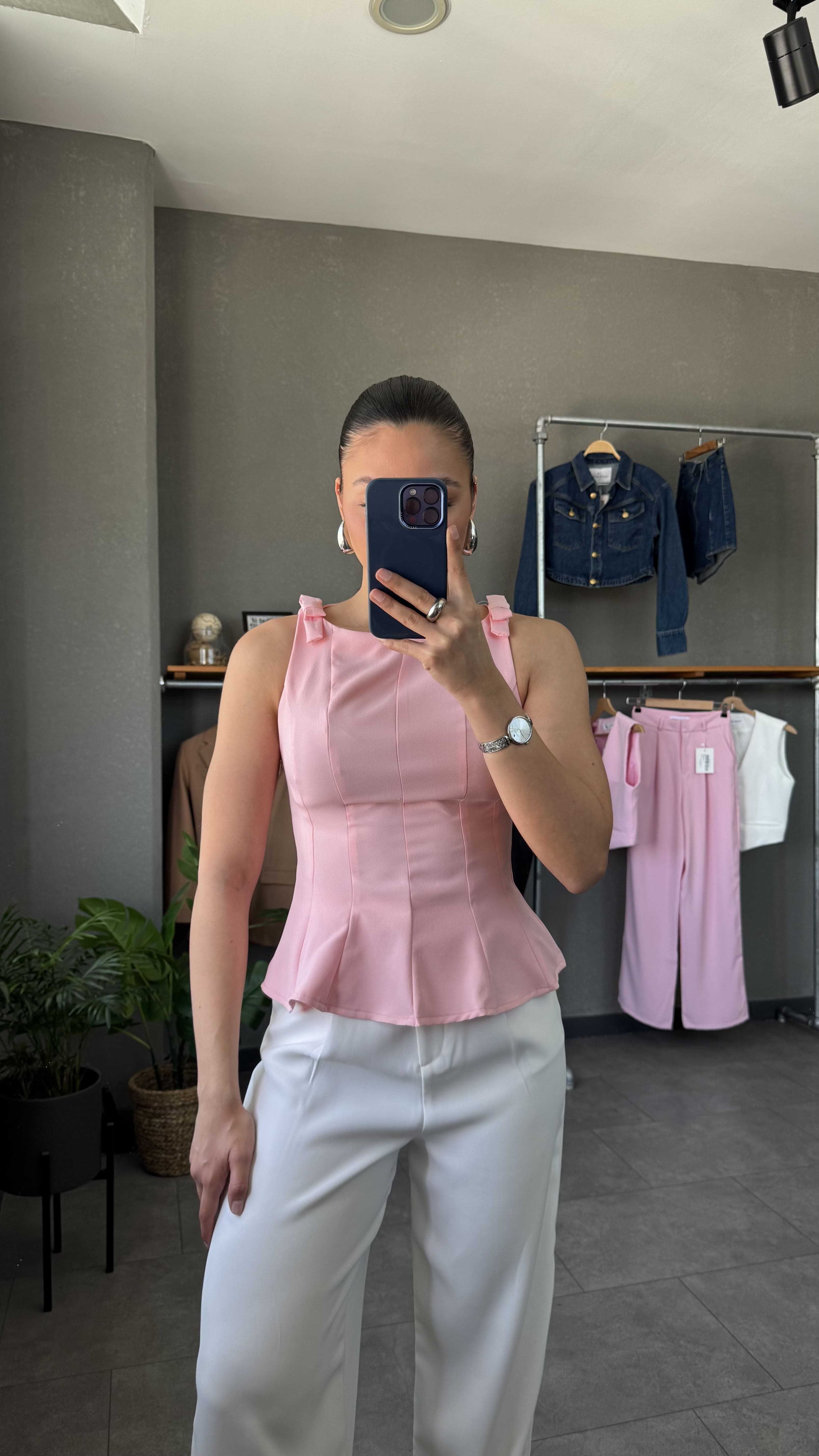 Sıfır Kol Fiyonklu Kadın Bluz - Pembe
