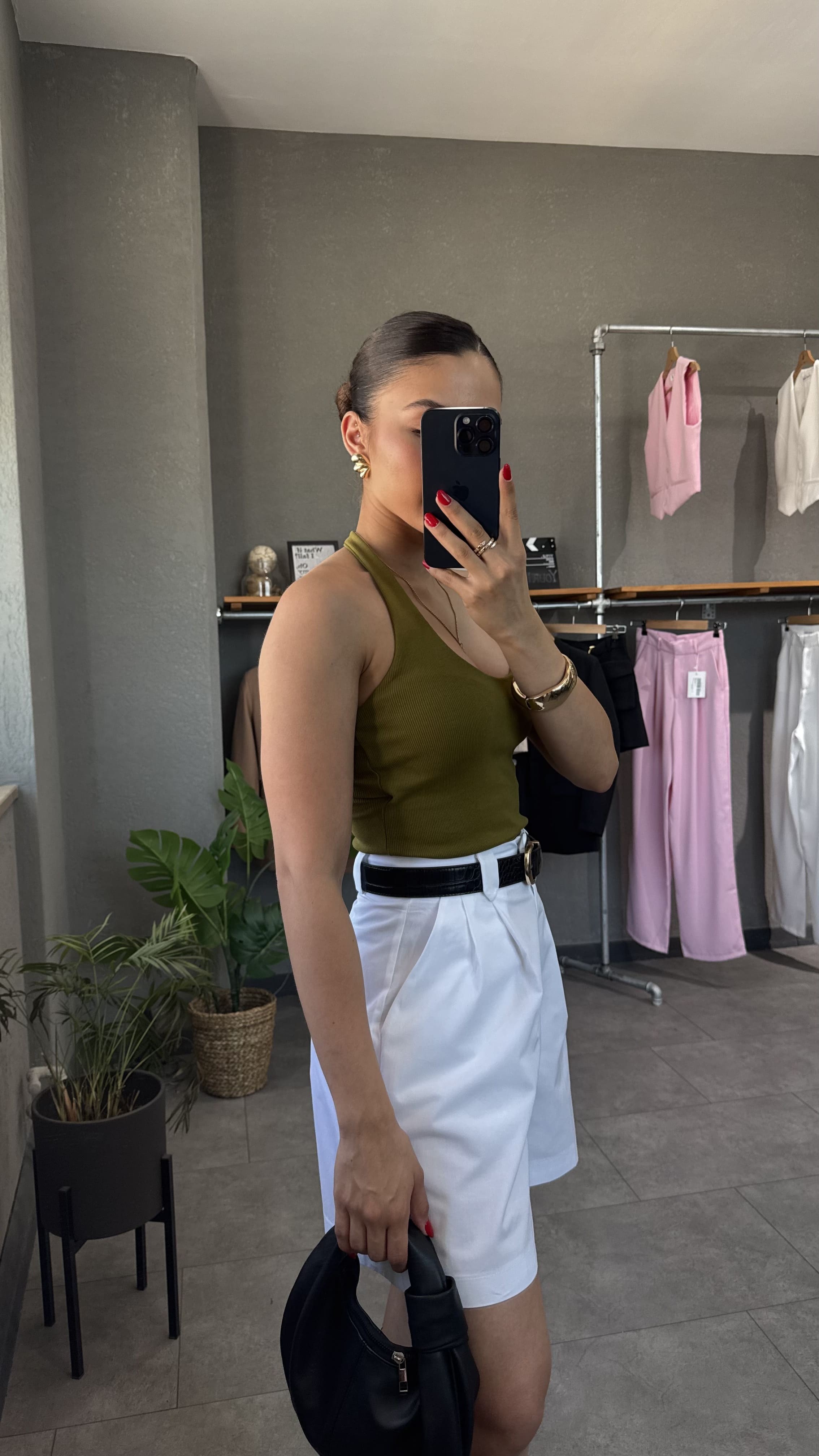 Halter Yaka Sırt Dekolteli Fitilli Bluz