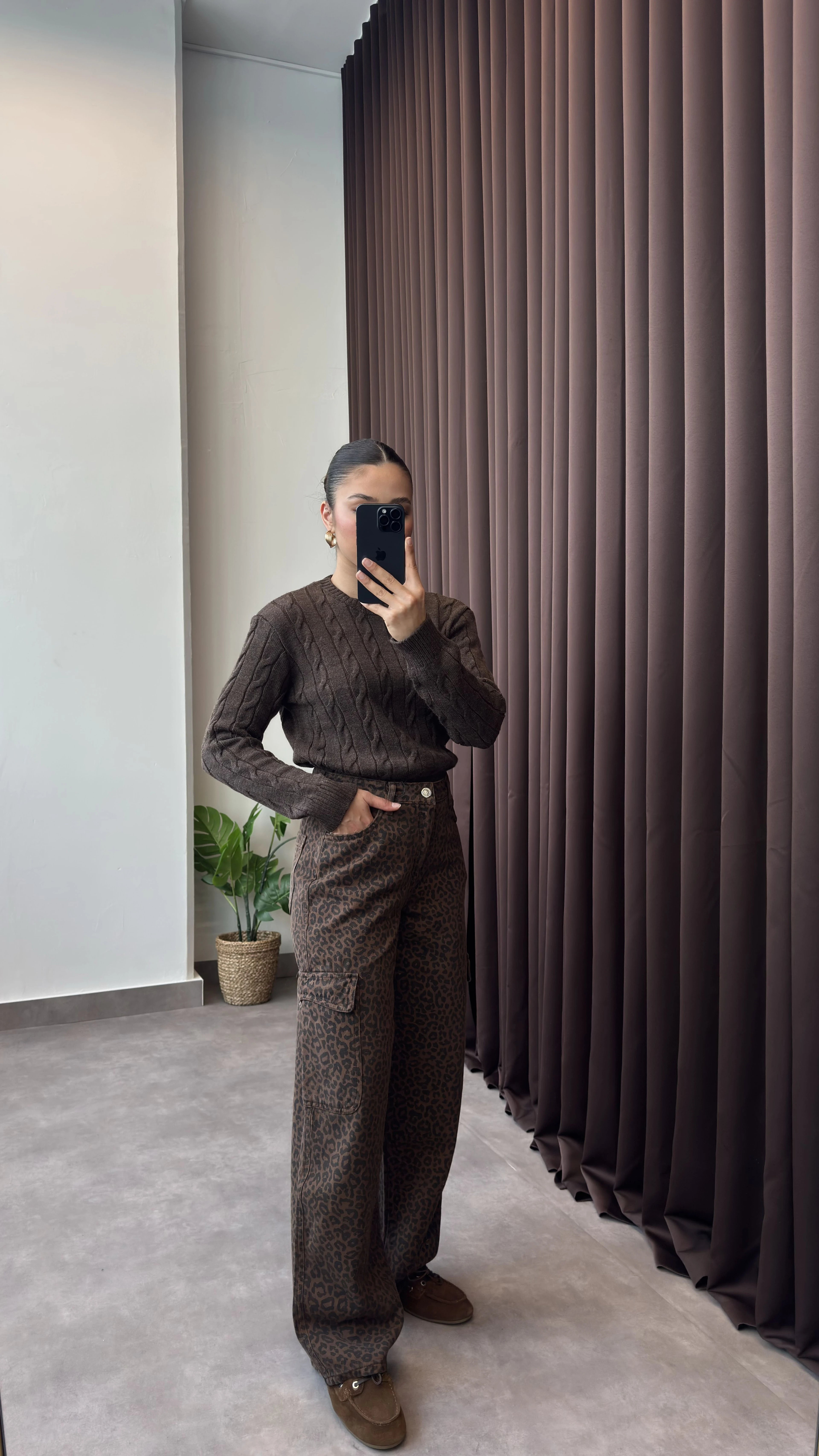 Yüksek Bel Leopar Desenli Bol Kesim Kahve Kargo Cepli Jean