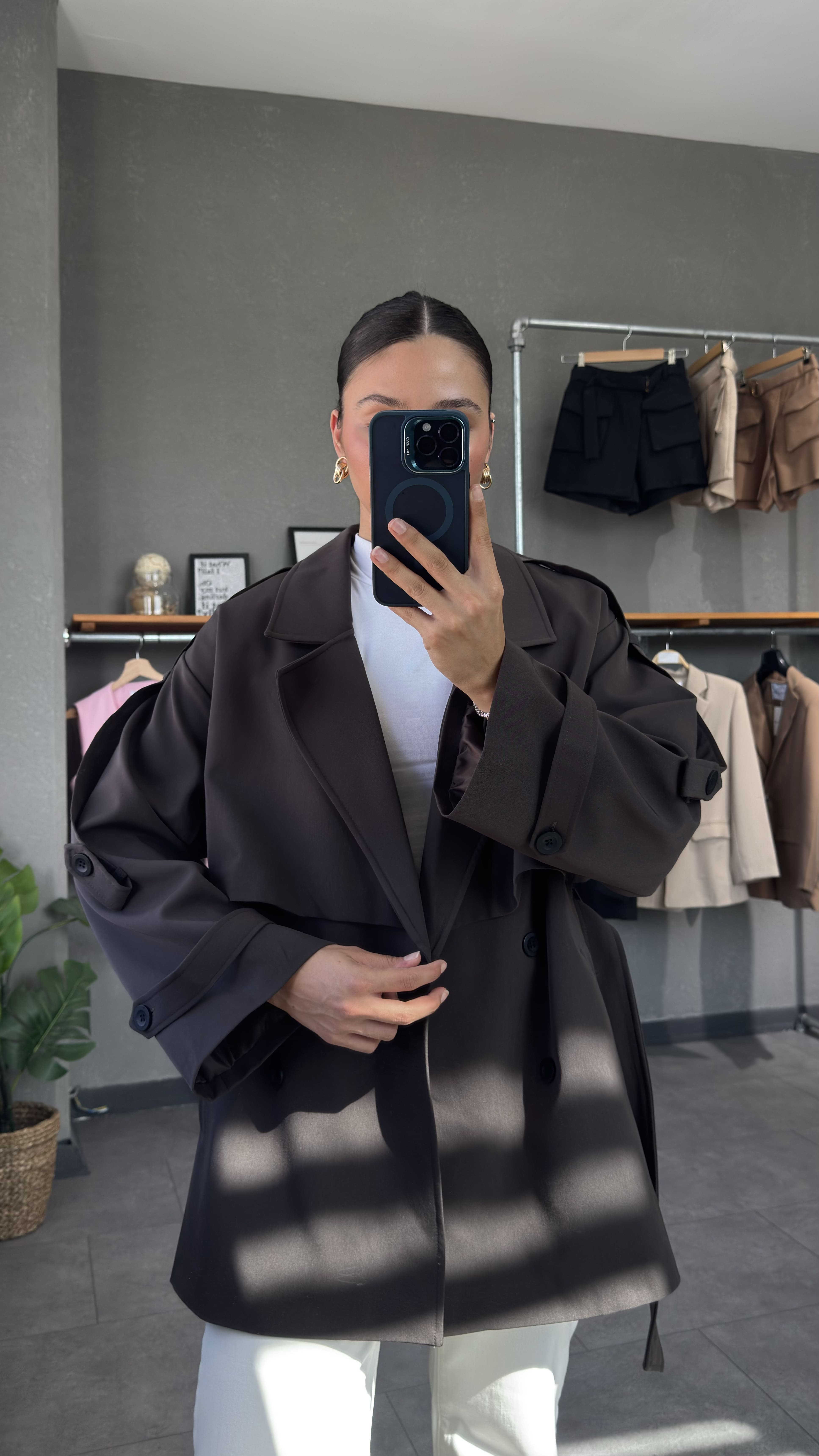 Oversize Kuşaklı Kısa Trençkot