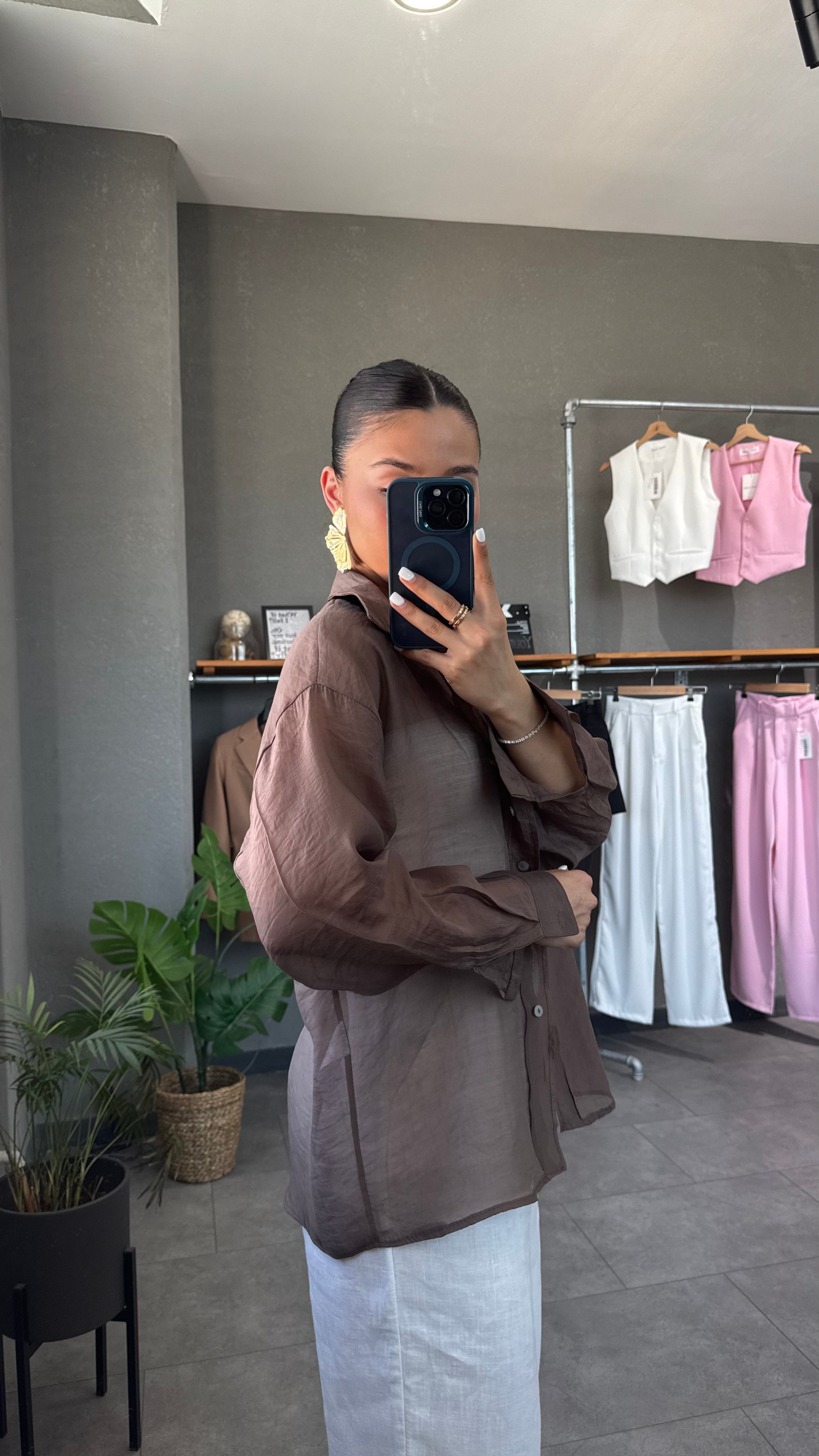 Oversize İpeksi Transparan Gömlek