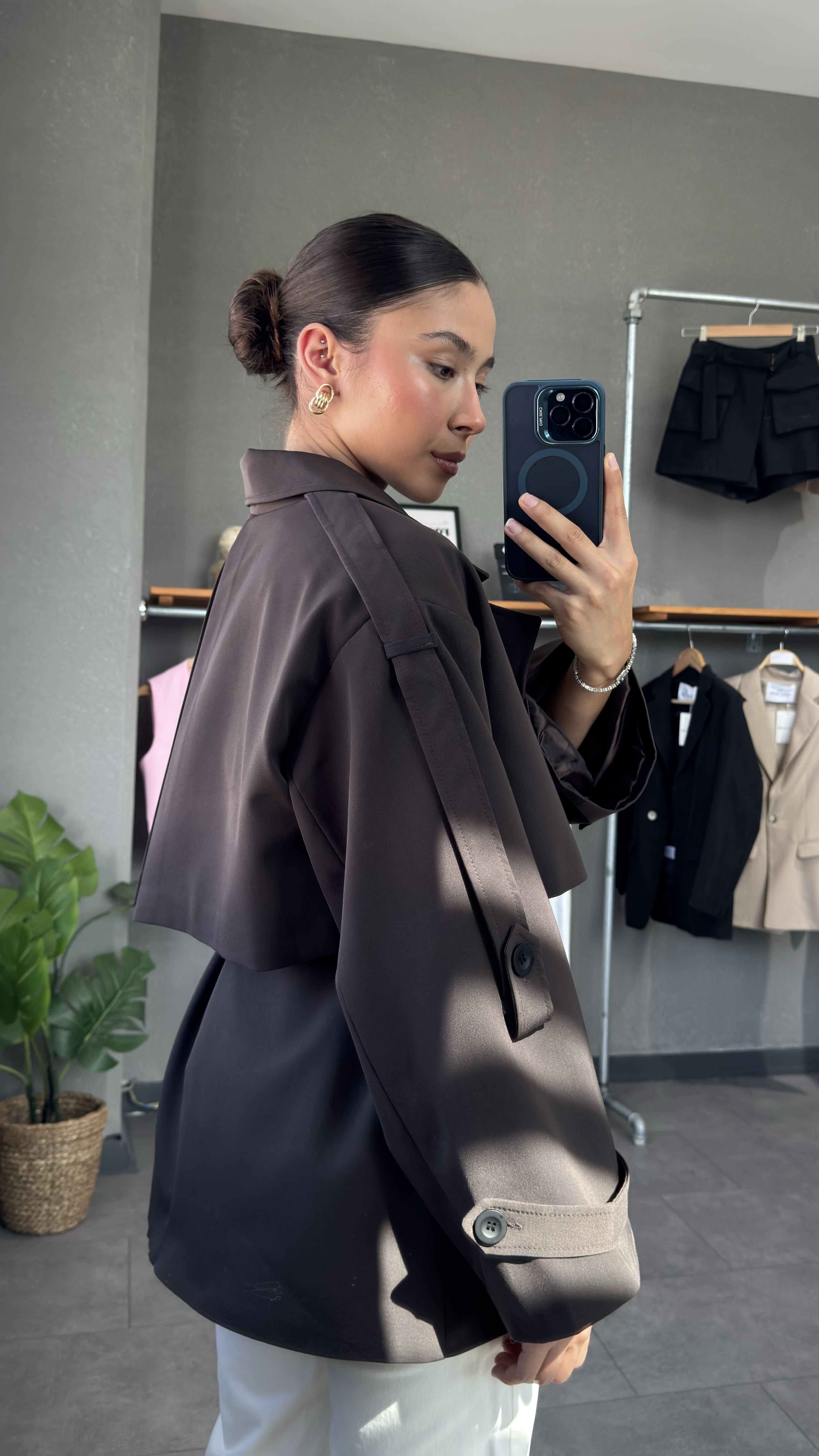 Oversize Kuşaklı Kısa Trençkot