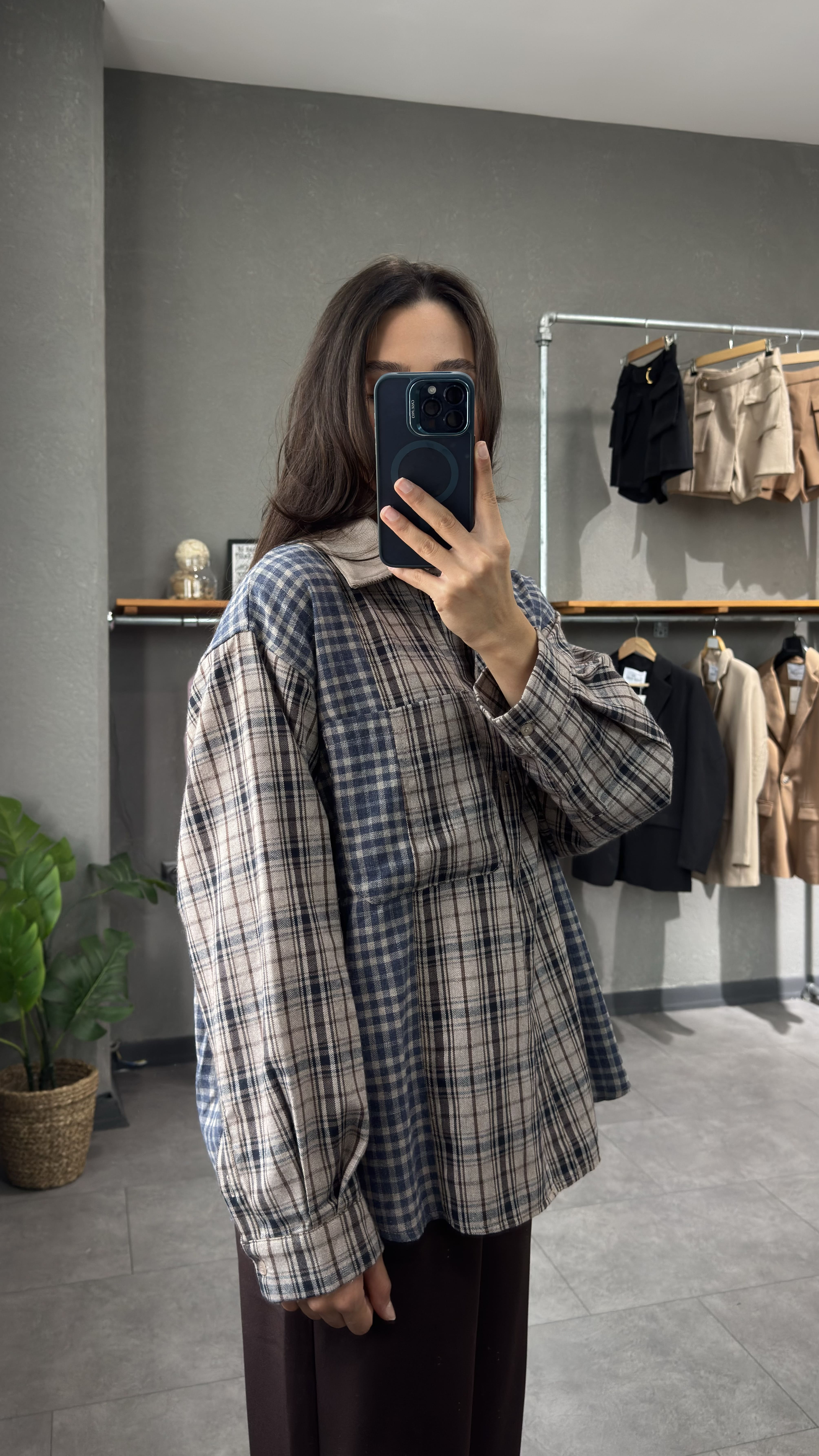 Kadife Yaka Oversize Ekose Gömlek