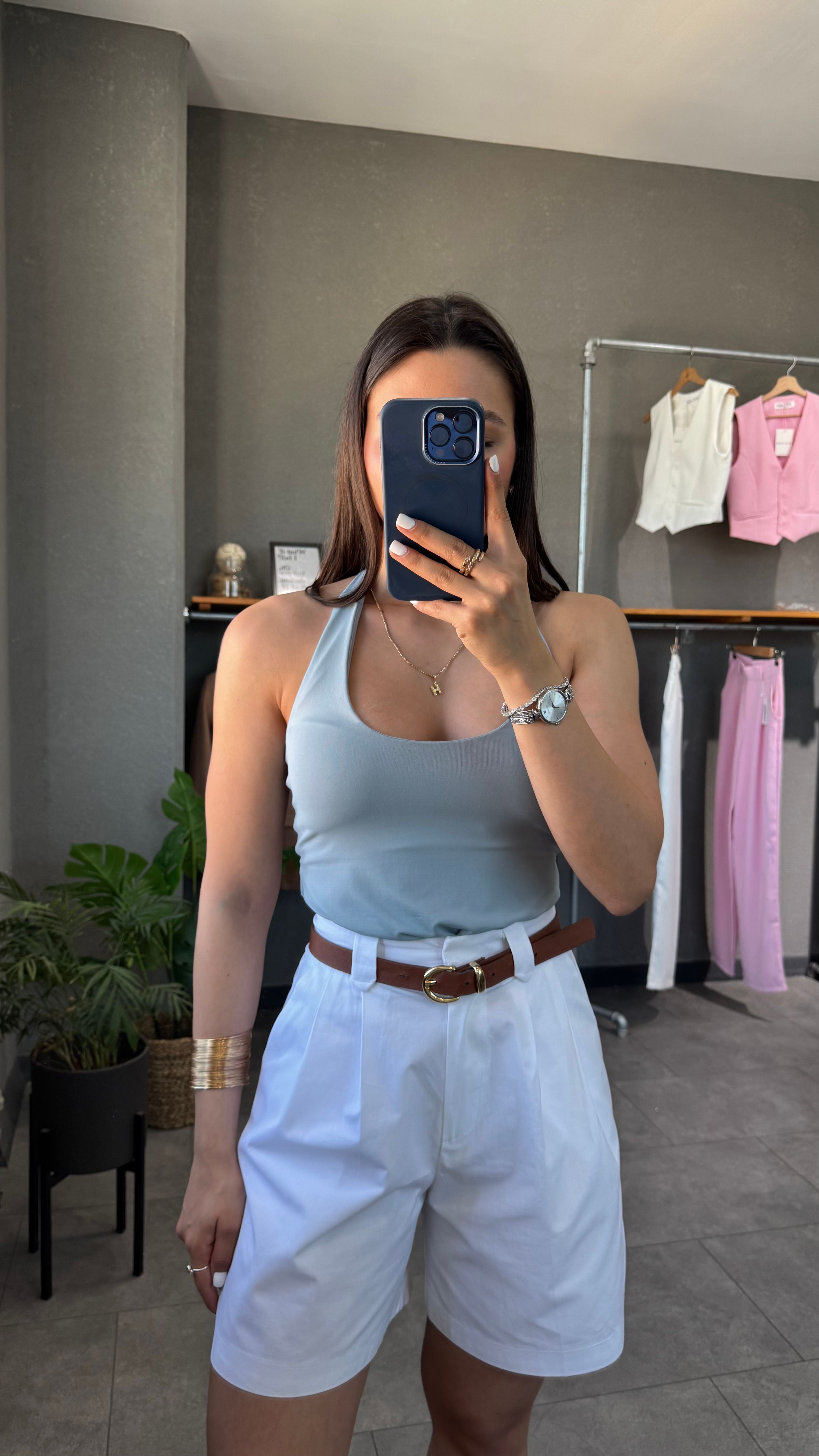 Halter Yaka Sırt Dekolteli Bluz