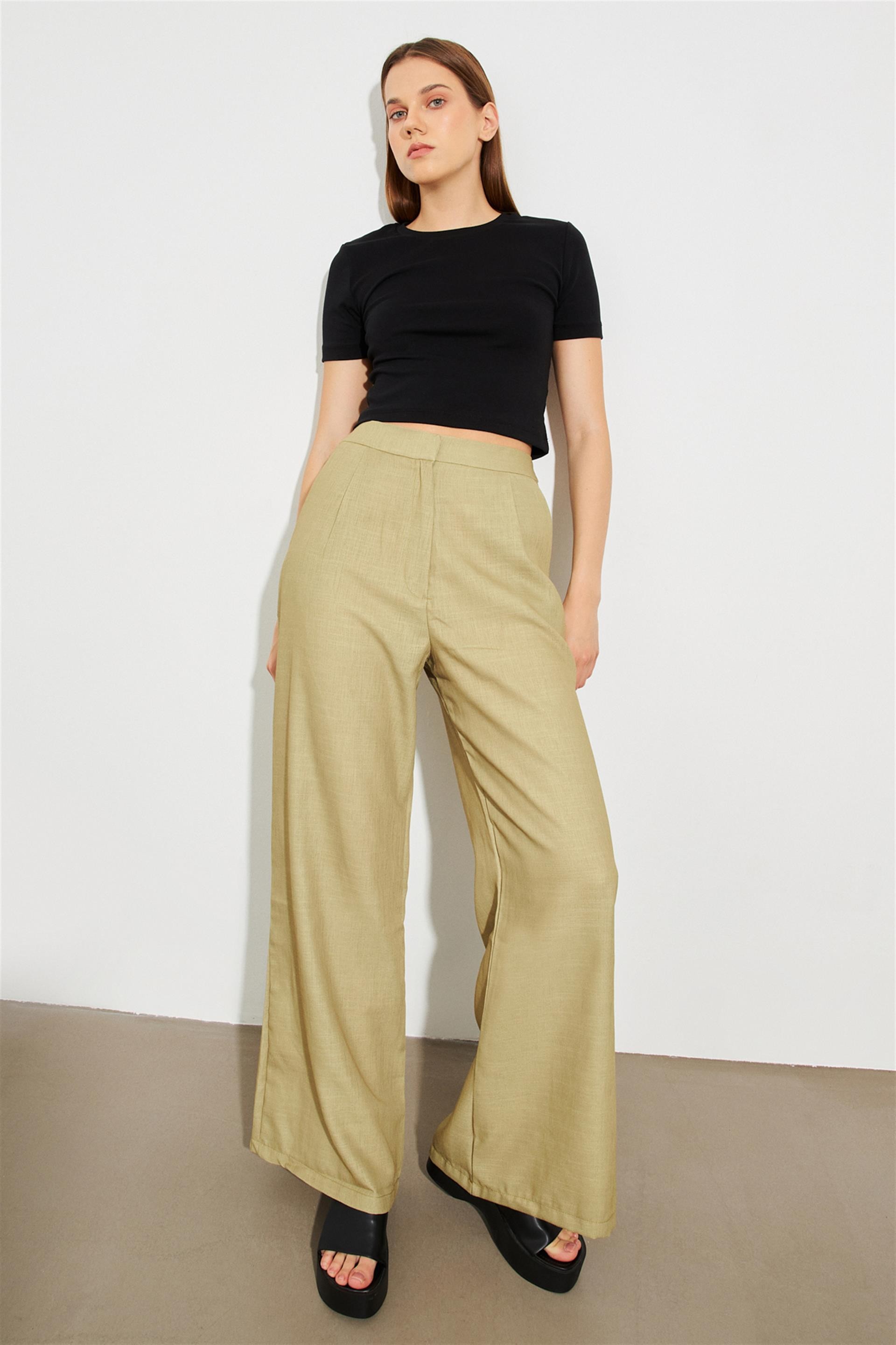 Bisiklet Yaka Crop Tshirt Siyah