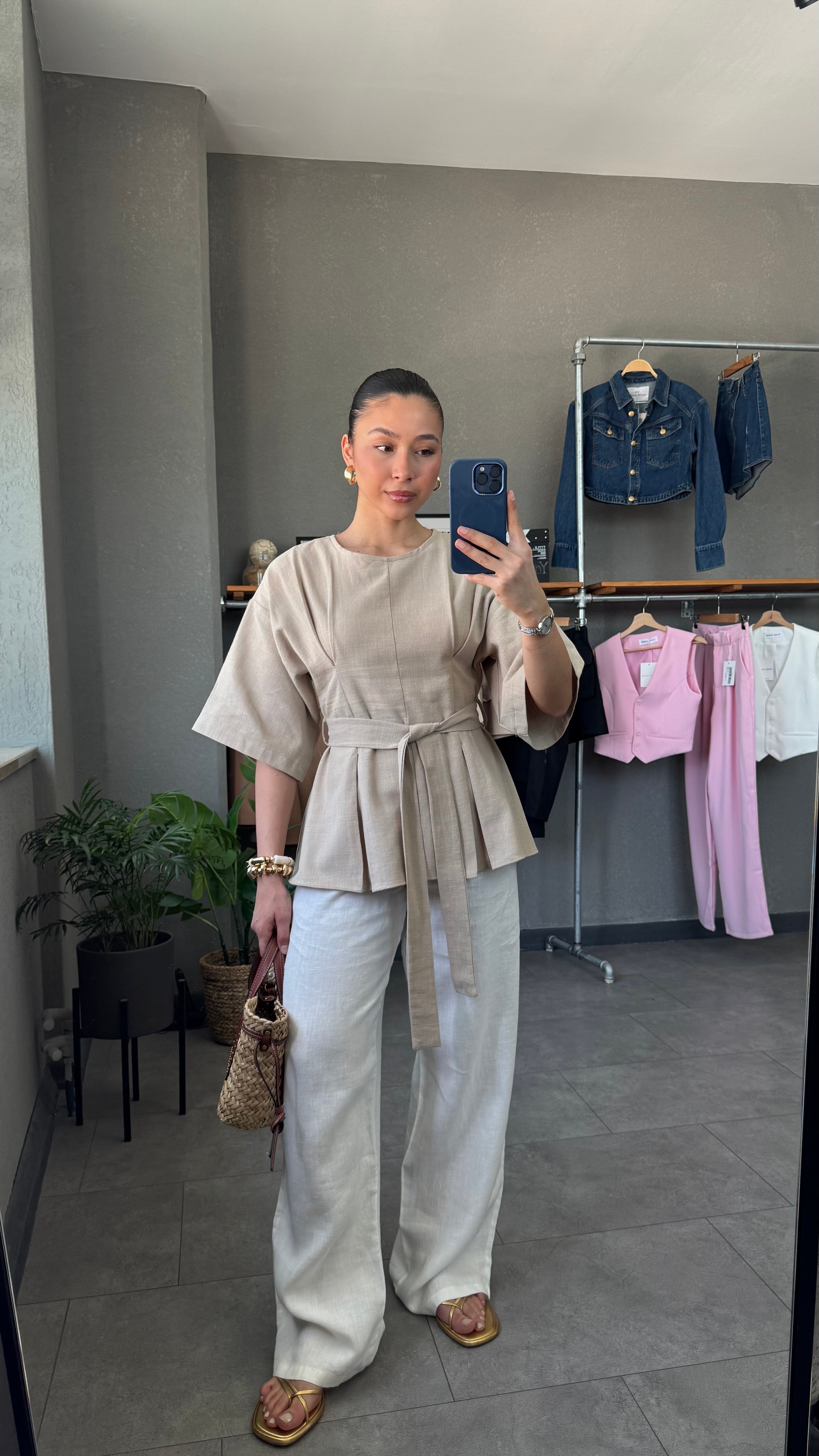Oversize Beli Kuşaklı Bej Keten Bluz