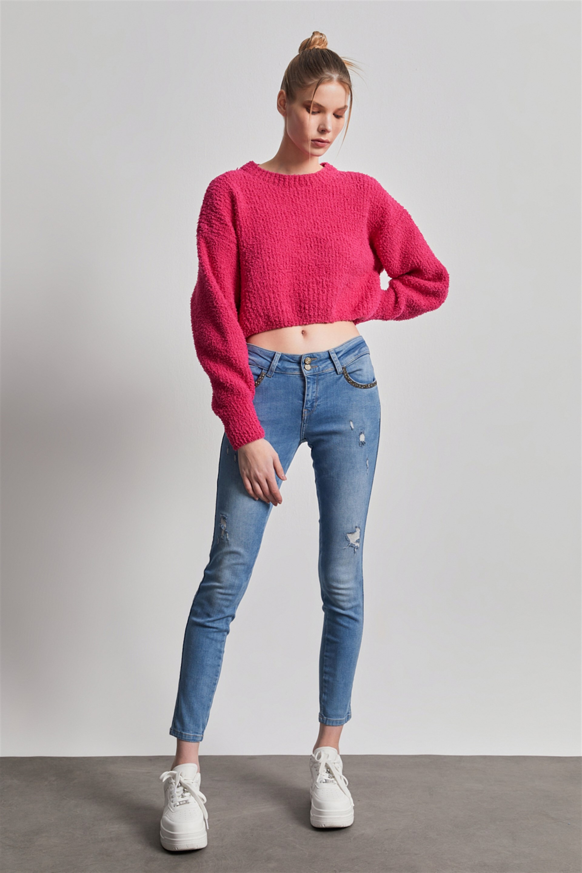 Kadın Mavi Orta Bel Cep Ağzı Gümüş Taşlı Skinny Jean