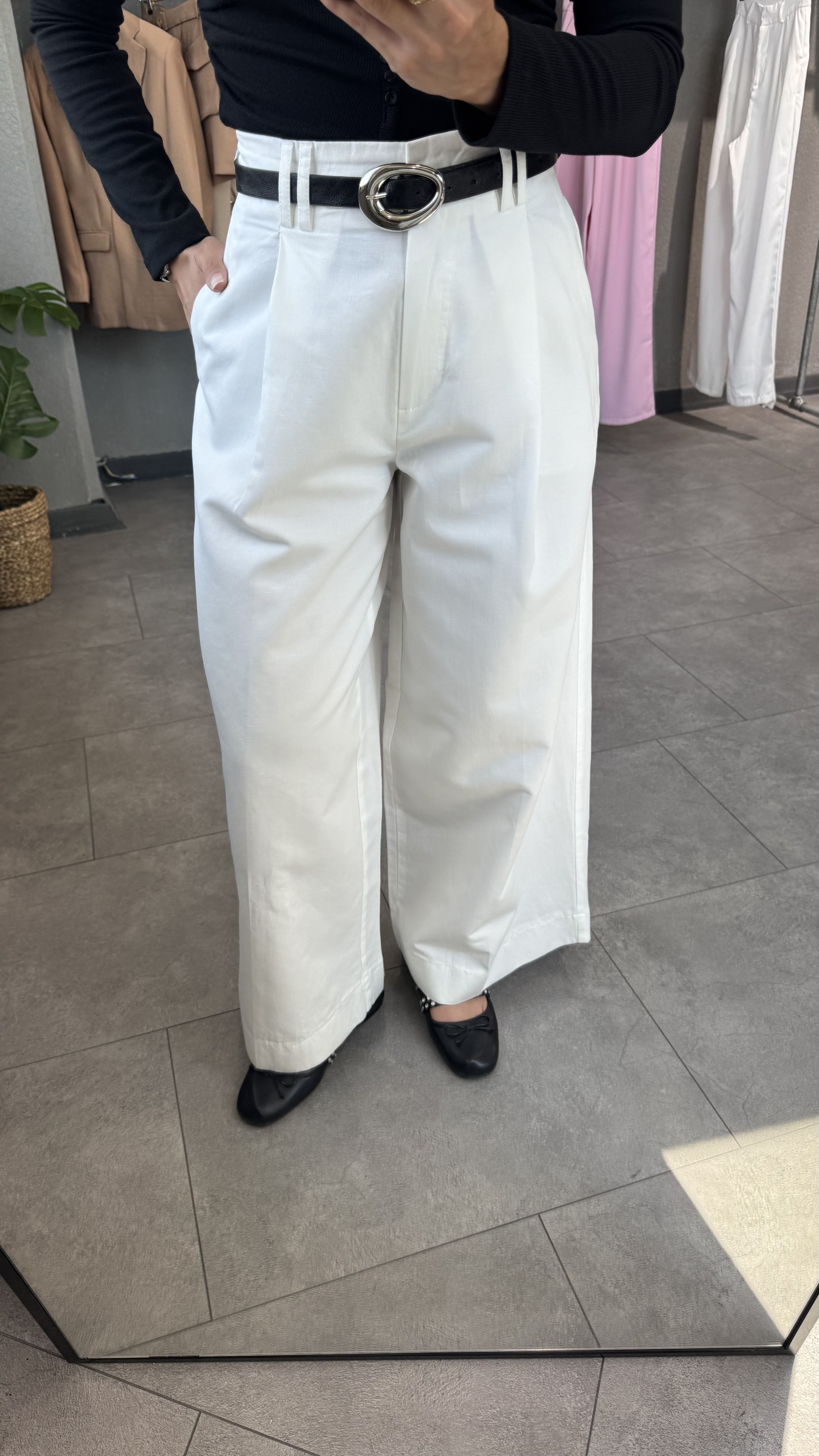 Yüksek Bel Pileli Geniş Paça Pantolon