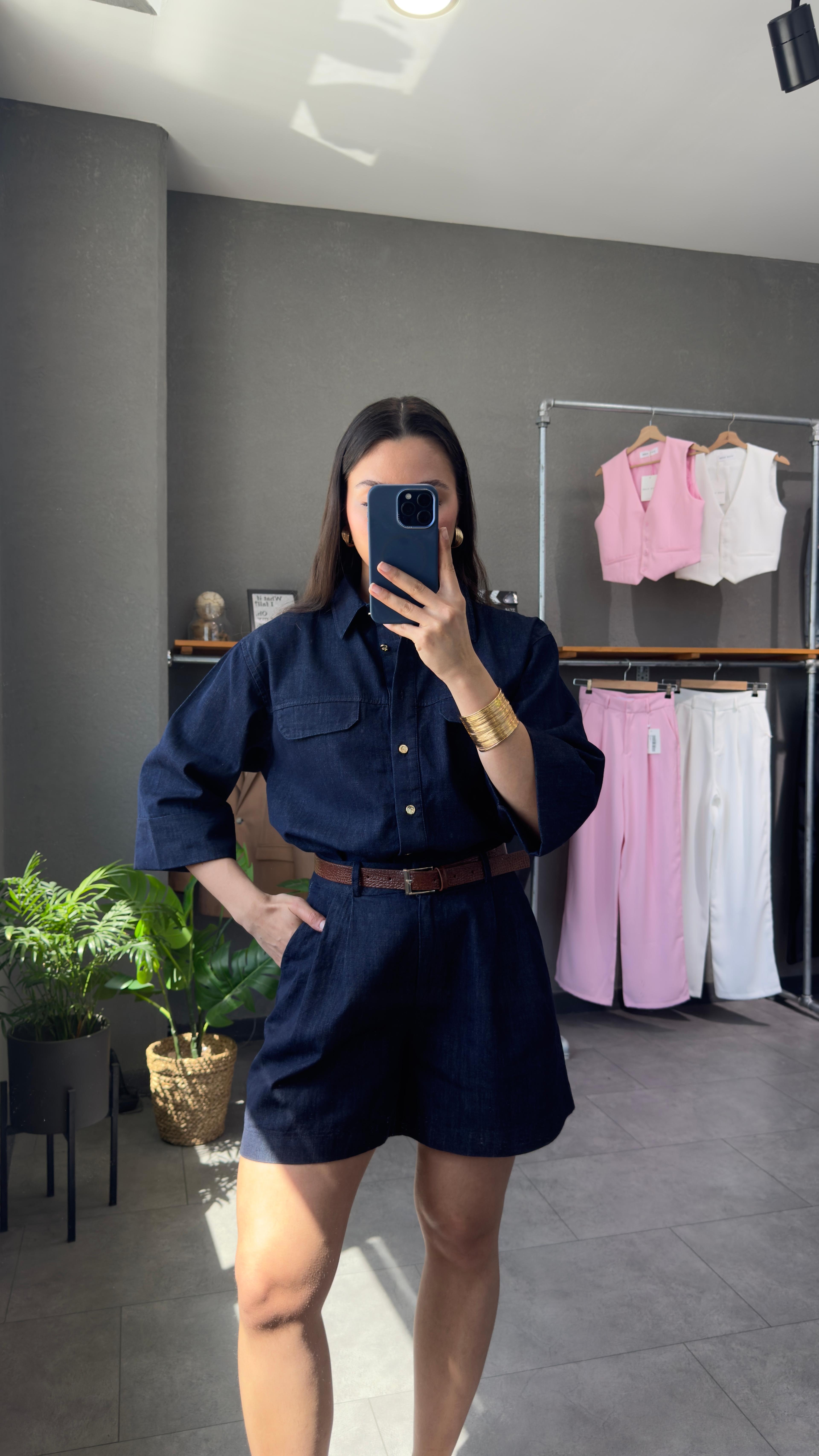 Deri Kemerli Lacivert Şort Gömlek Denim Takım