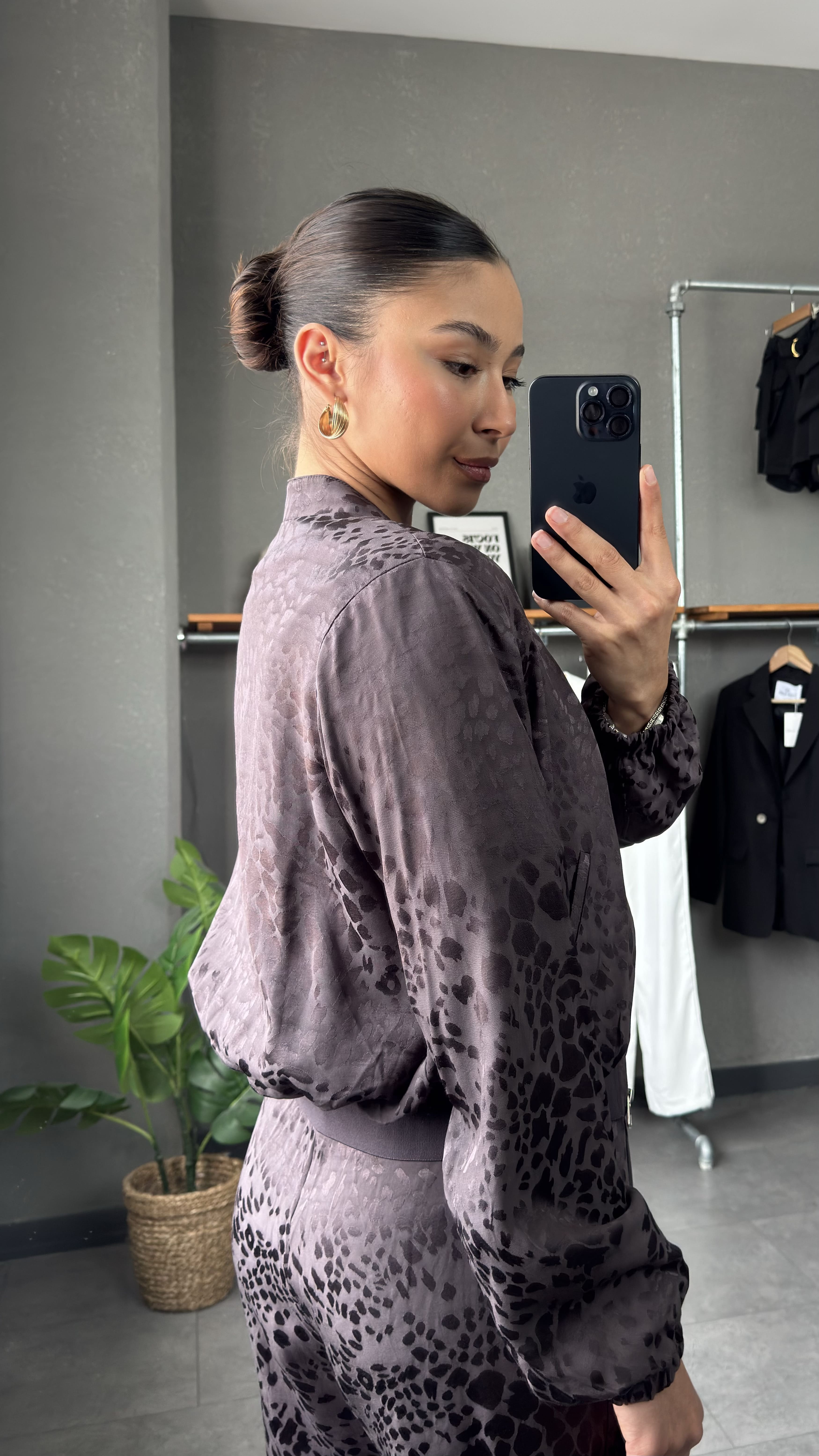 Leopar Desenli Saten Bomber Ceket Pantolon Takım